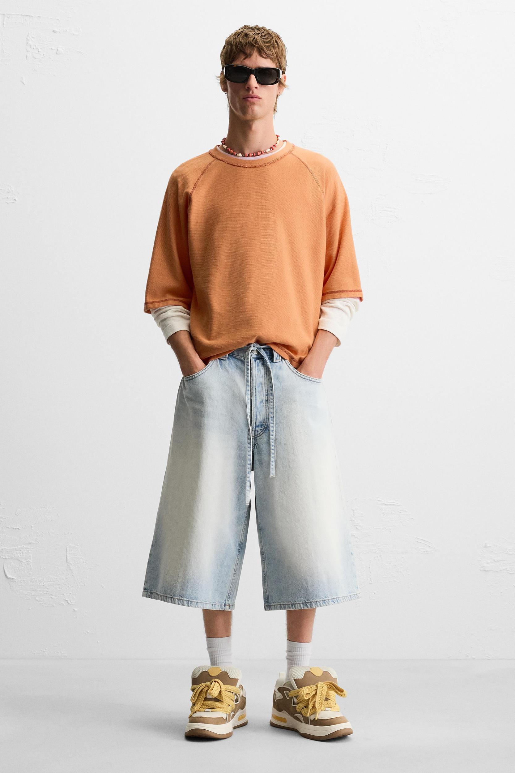 SKATE SNEAKERS Product Image