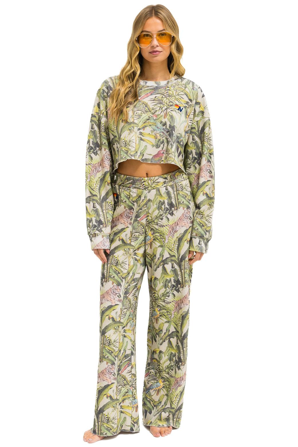 JUNGLE WIDE LEG POCKET SWEATPANTS - SAND Female Product Image