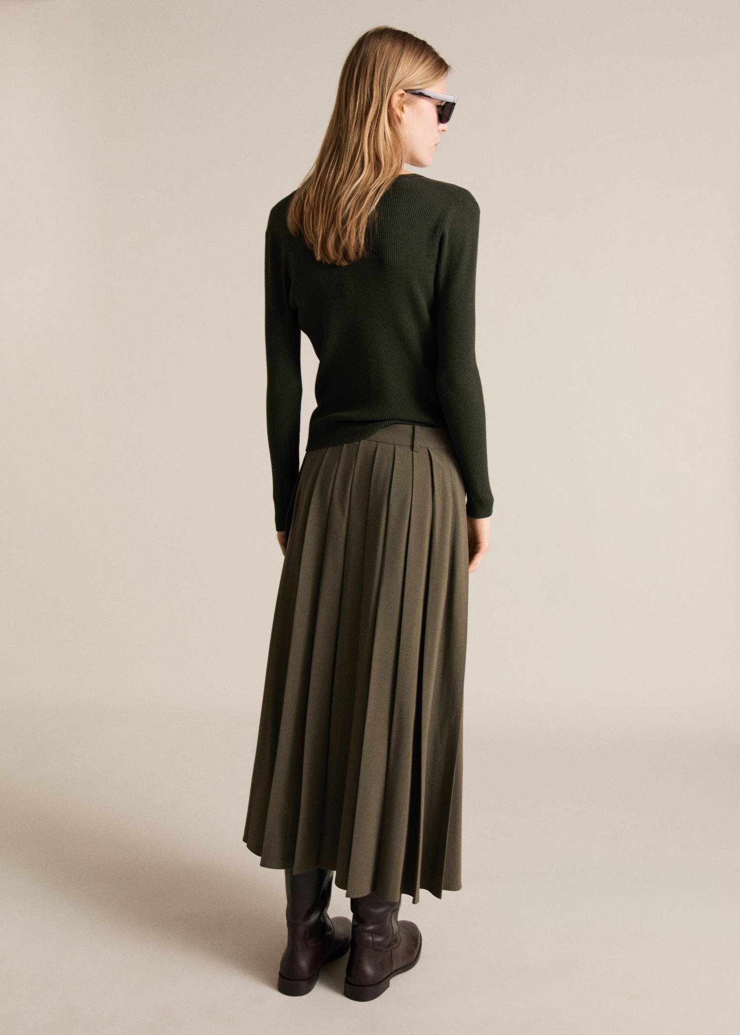 V-neck knitted cardigan - Women | MANGO USA Product Image