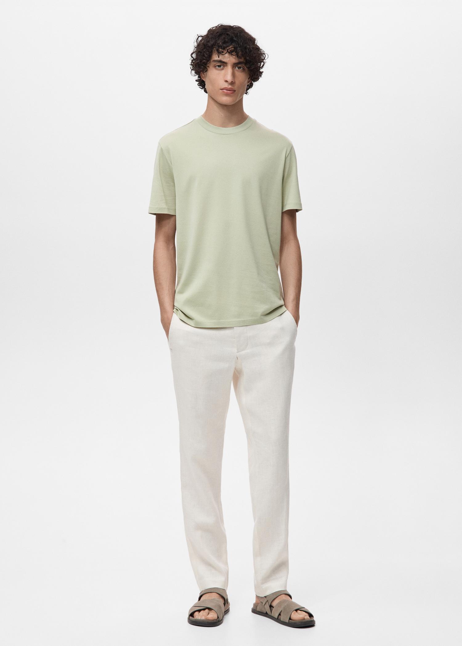 100% cotton slim-fit t-shirt - Men | MANGO USA Product Image