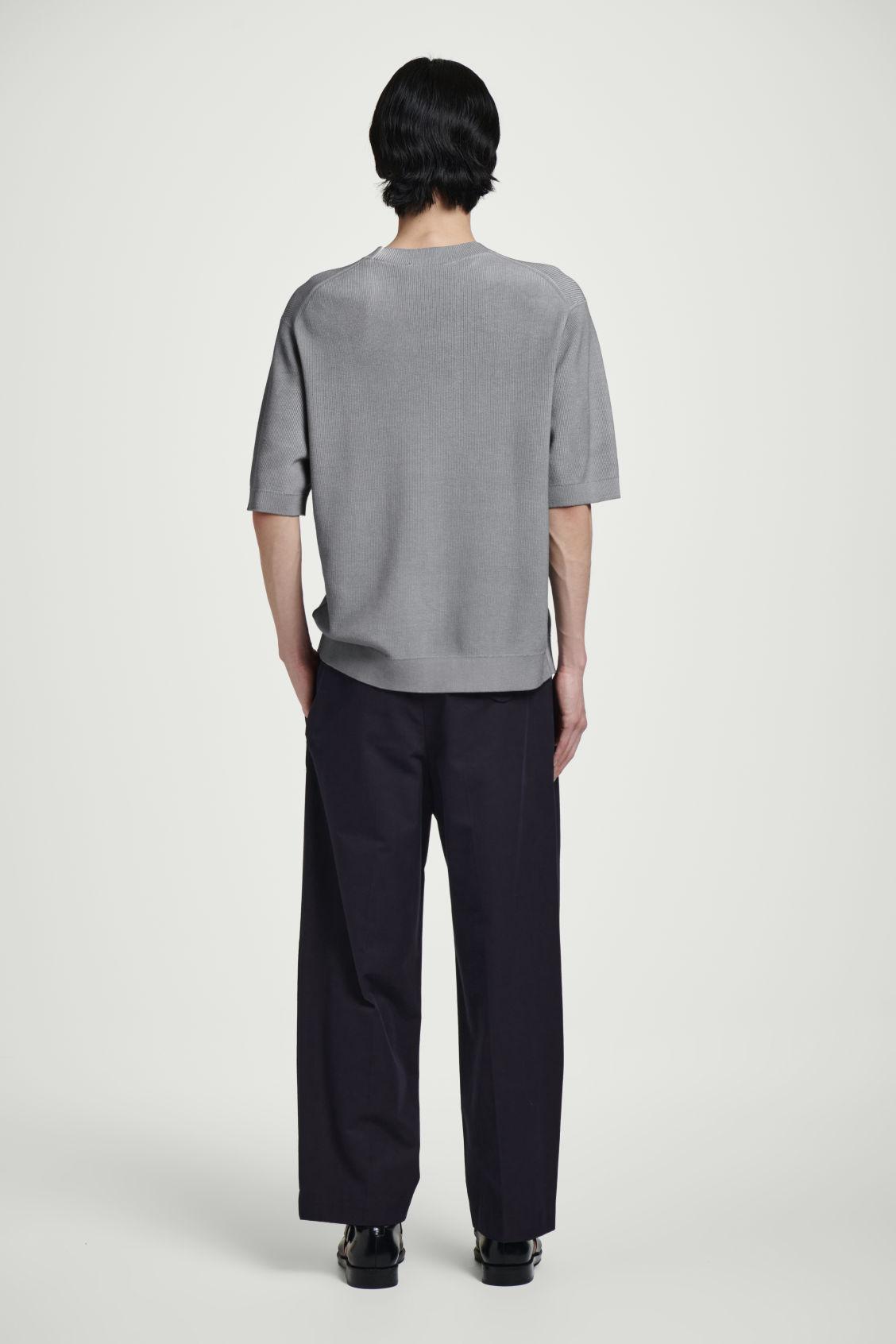 RELAXED PRINTED KNITTED T-SHIRT Product Image