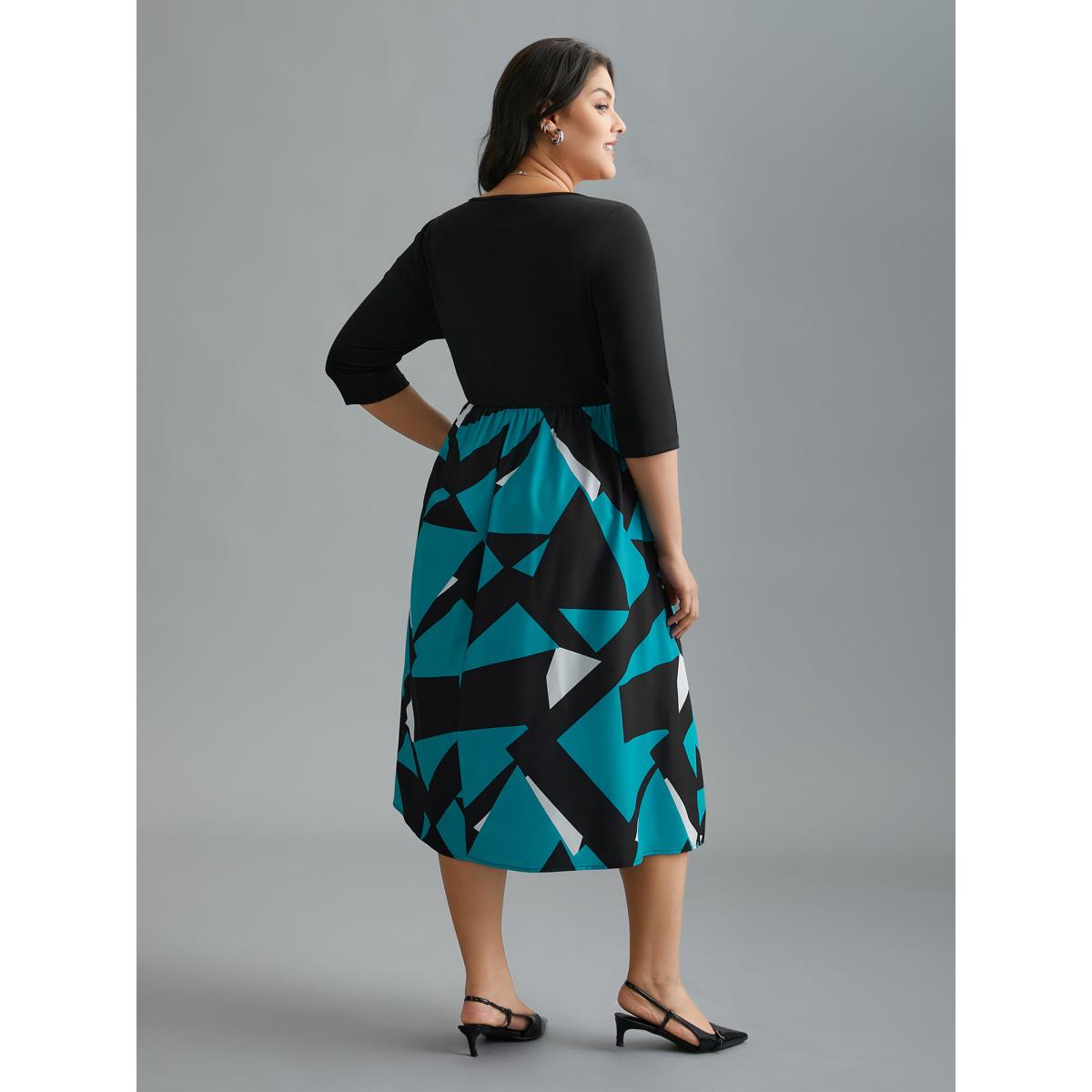 Plus Size V-Neck Geometric Color Contrast Dress Black Women At the Office Patchwork V-neck Elbow-length sleeve Curvy BloomChic 14-16/1X Product Image