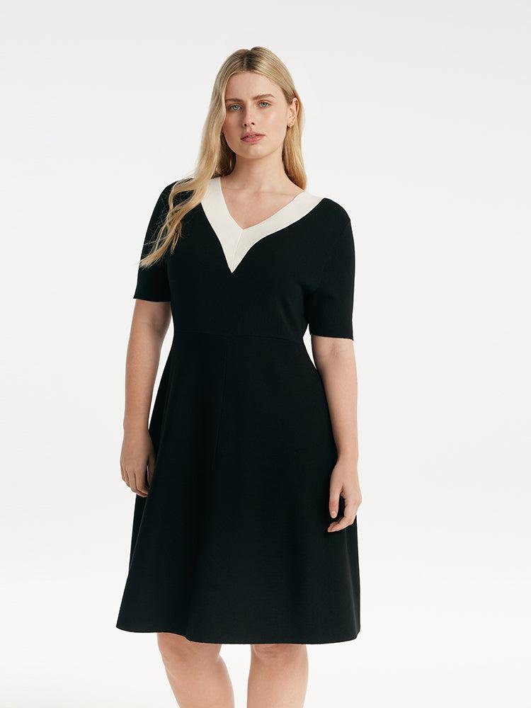 Contrast V-Neck Slim Knitted Women Midi Dress Product Image