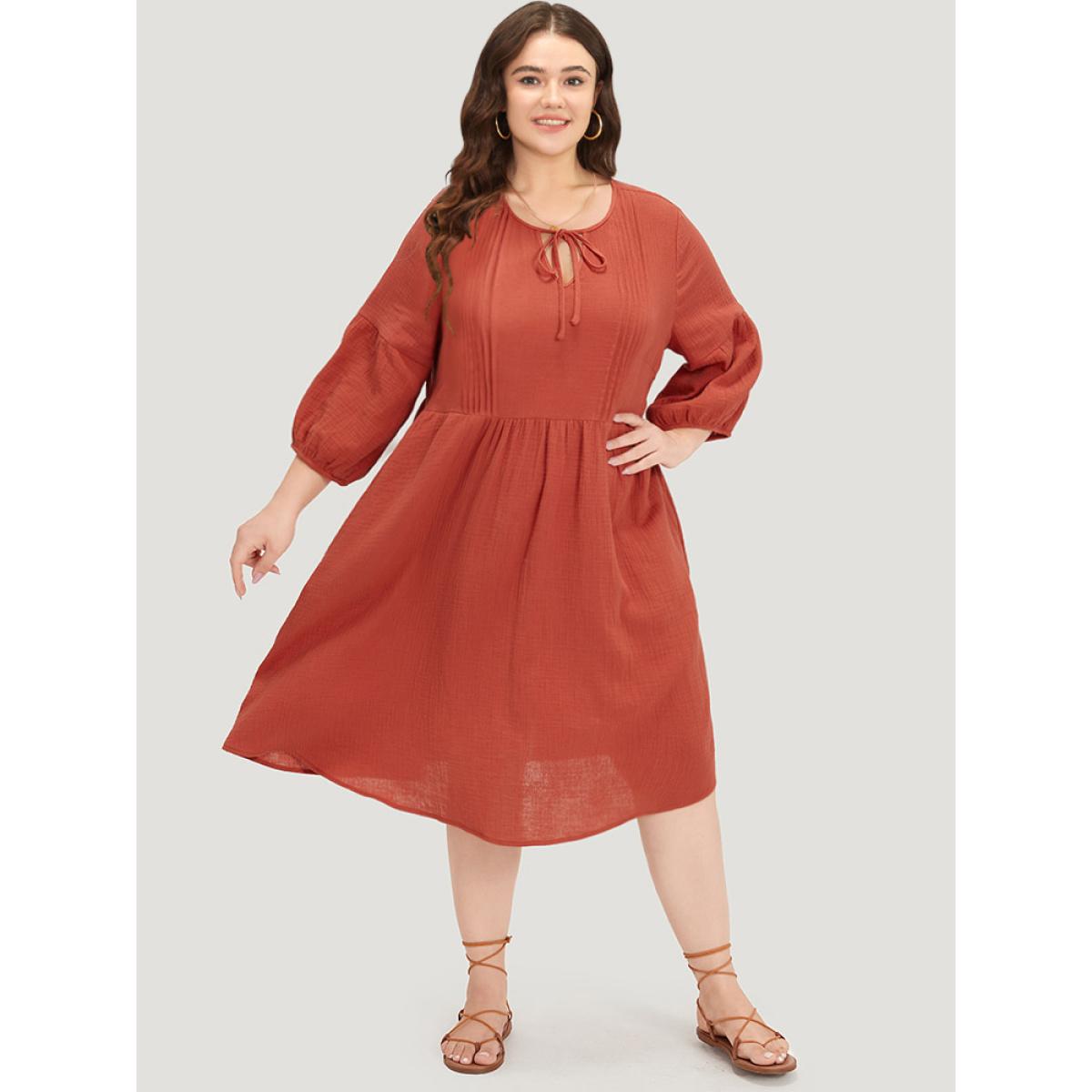 Plus Size Plain Pocket Pleated Ties Elastic Cuffs Dress Coral Women Vacation Elastic cuffs V-neck Elbow-length sleeve Curvy Midi Dress BloomChic 22-24/3X Product Image