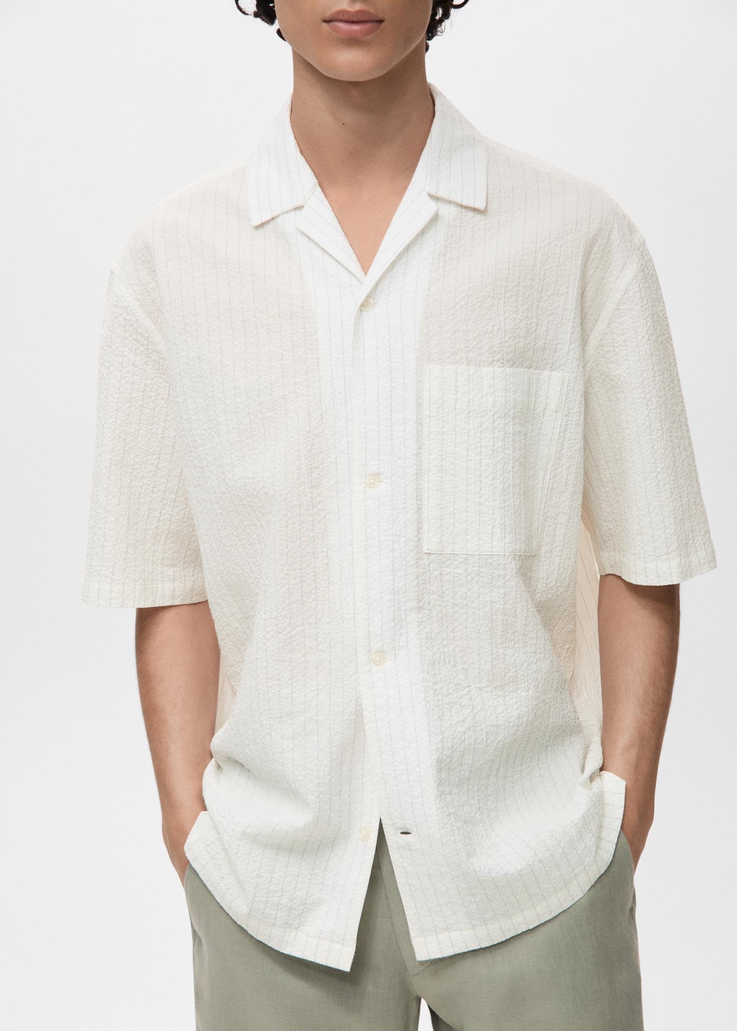 Wrinkled-effect pinstripe shirt - Men | MANGO USA Product Image