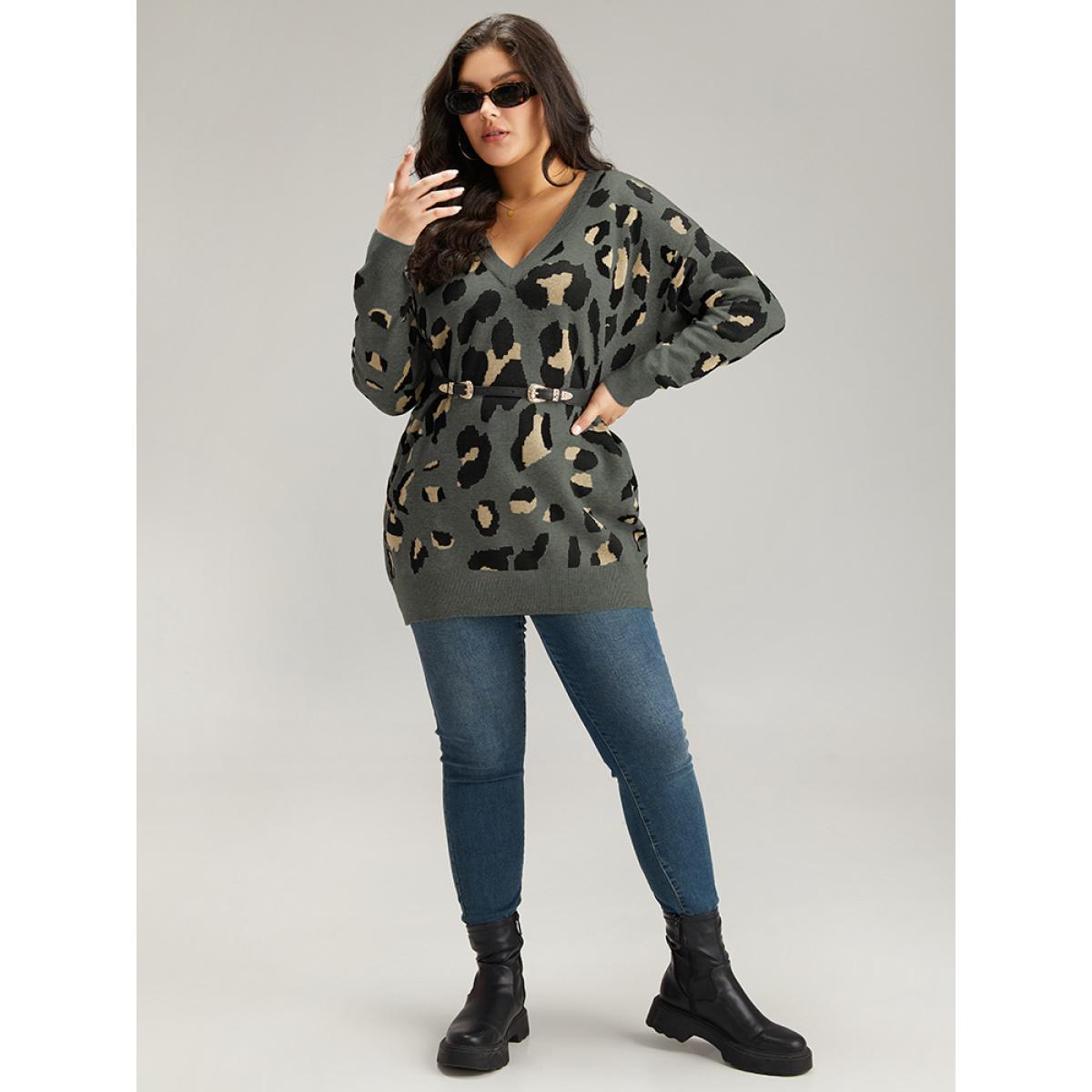 Plus Size Anti-Pilling Leopard Elastic Cuffs Pullover DimGray Women Casual Loose Long Sleeve V-neck Dailywear Pullovers BloomChic 26/4X Product Image