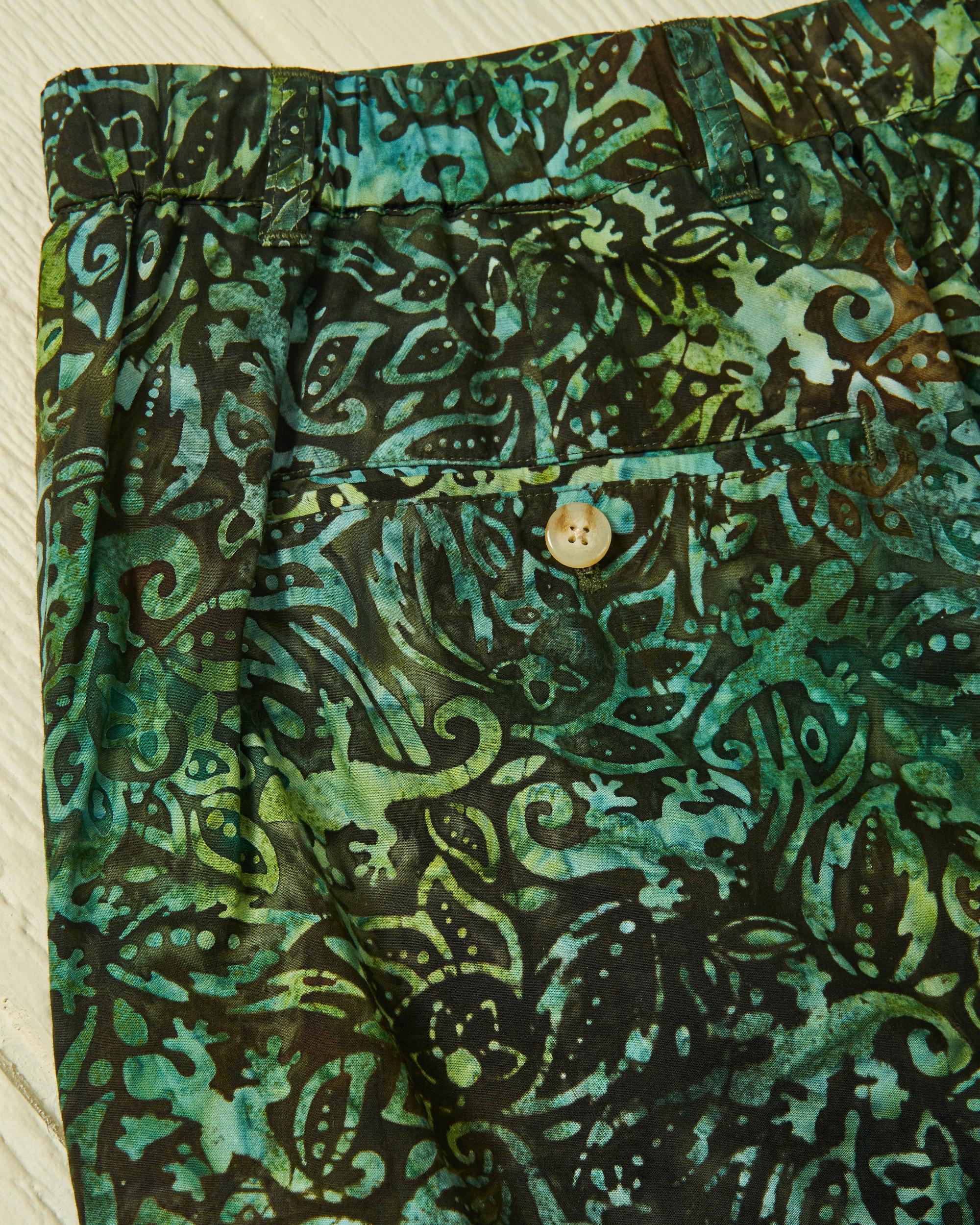 Batik Short in Olive Product Image