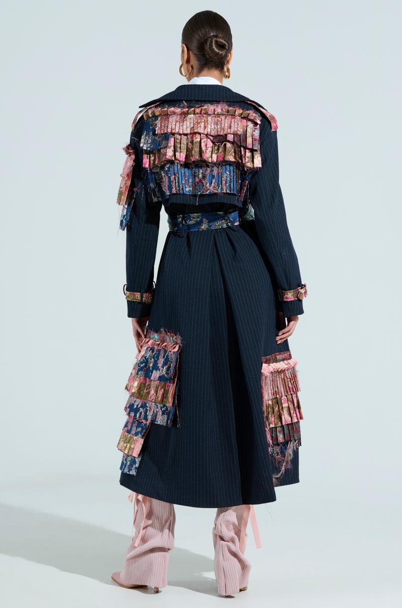 MAKE AN ENTRANCE PATCHWORK TRENCH Product Image