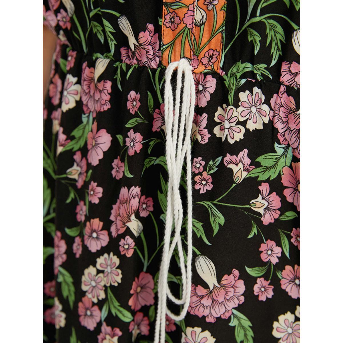 Plus Size Floral Print Pocket Tassels Ties Patchwork Dress Black Women Vacation Tassels V-neck Short sleeve Curvy Midi Dress BloomChic 14-16/1X Product Image