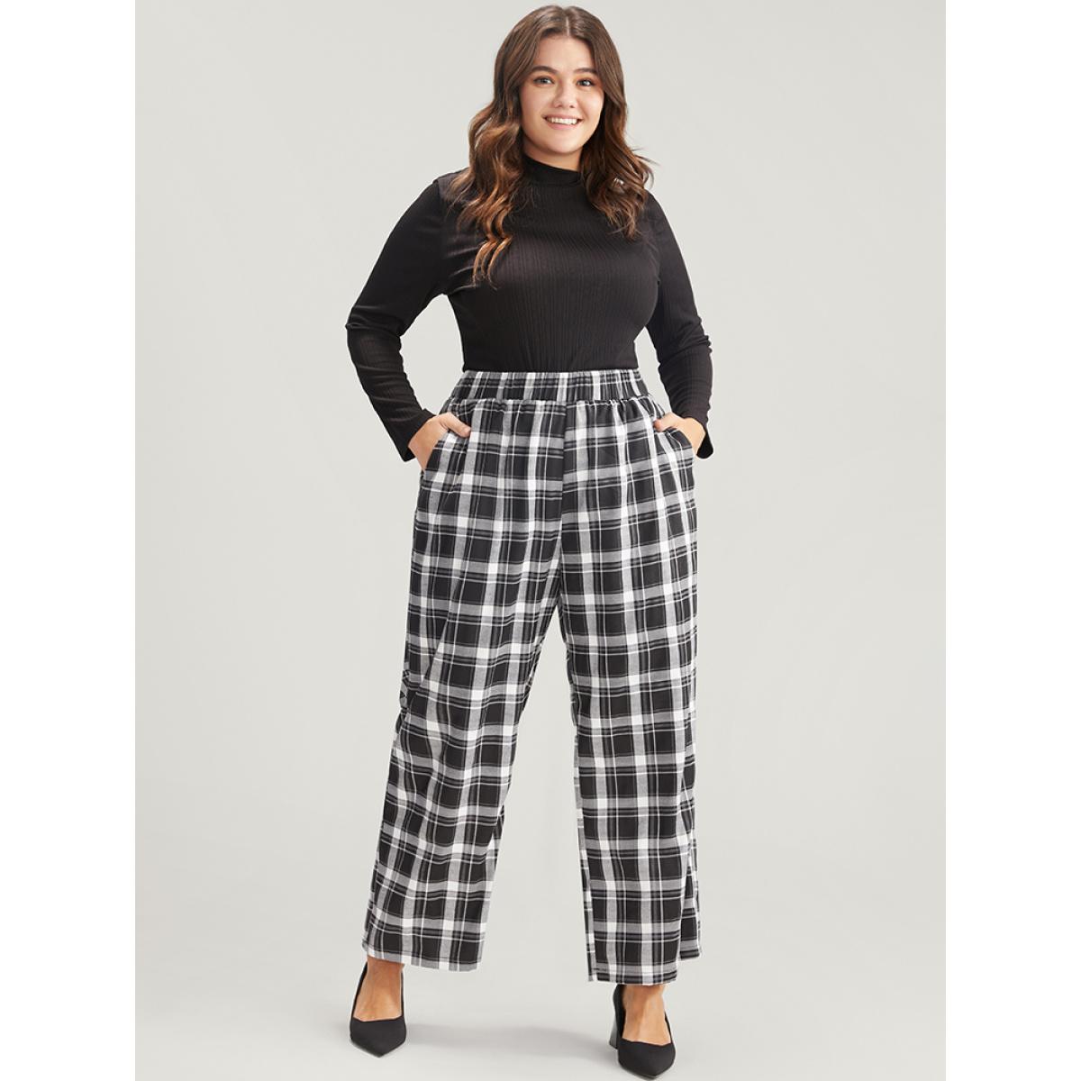 Plus Size Plaid Elastic Waist Pocket Pants Women Black Casual Mid Rise Dailywear Pants BloomChic 22-24/3X Product Image