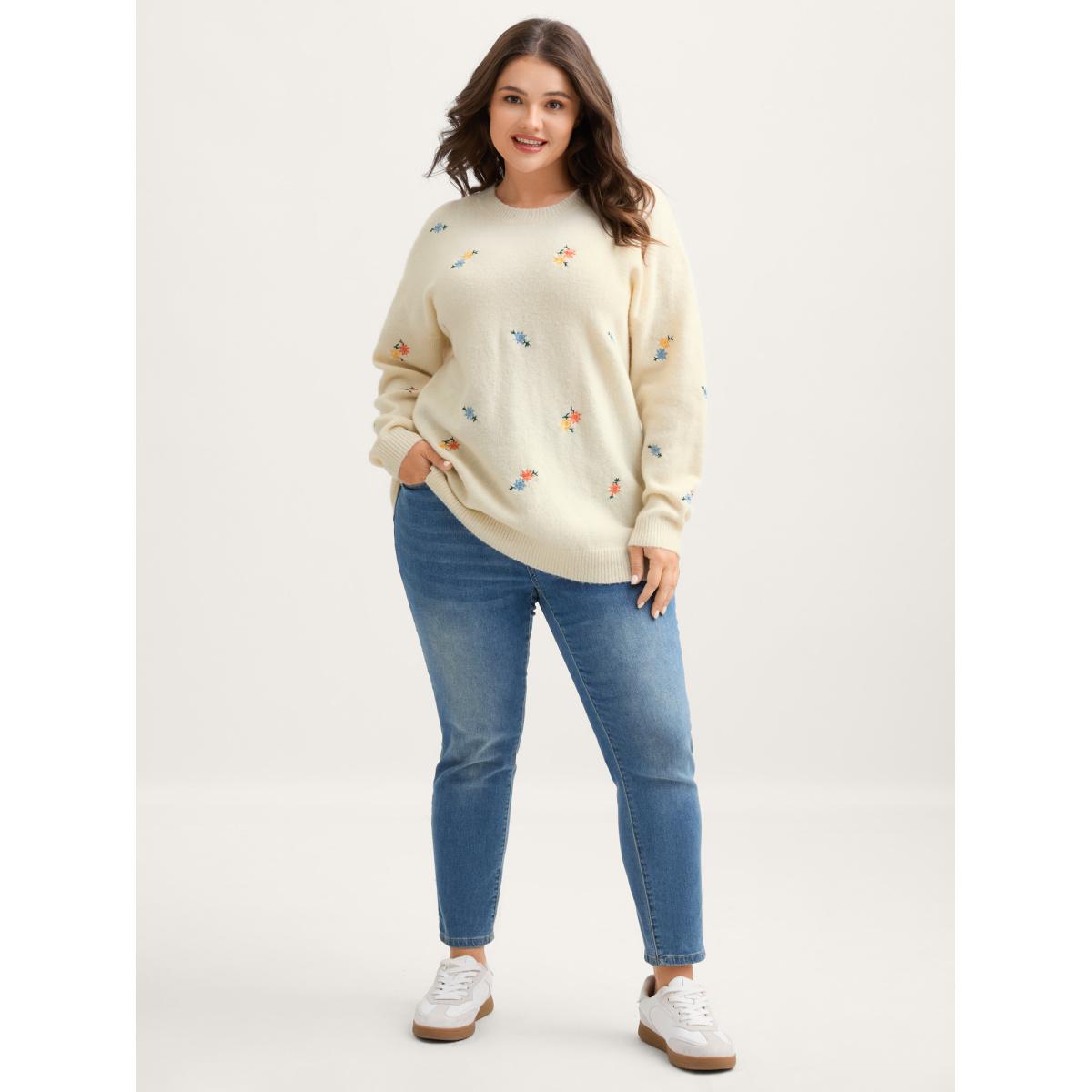 Plus Size Micro Floral Embroidery Ribbed Hem Pullover Ivory Women Leisure Loose Long Sleeve Round Neck Casual Pullovers BloomChic 12/L Product Image