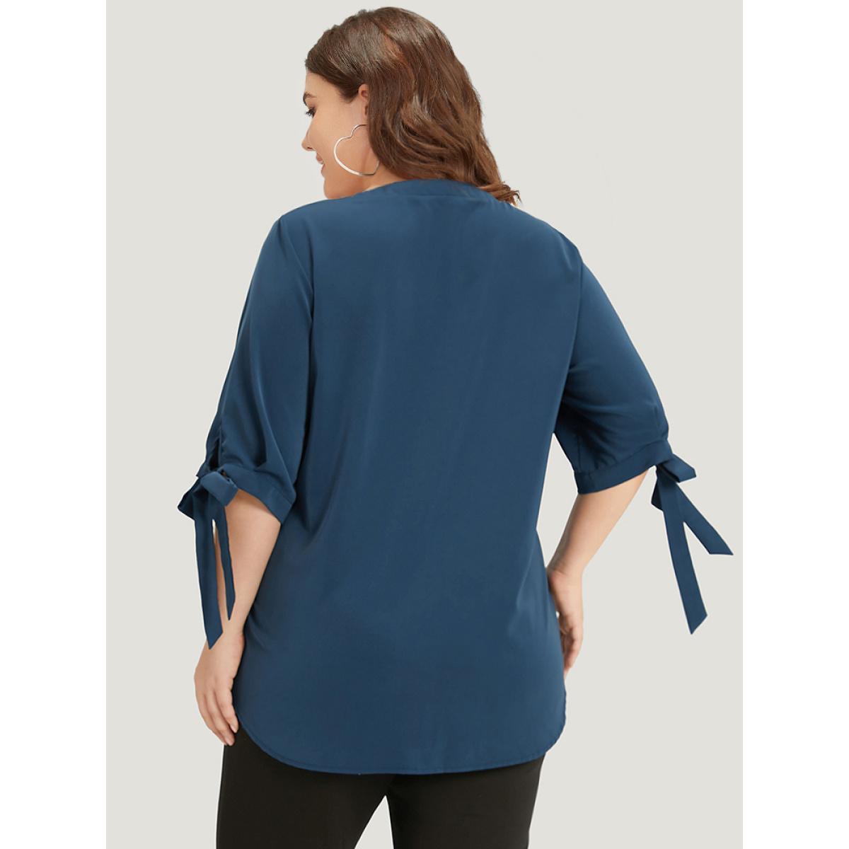 Plus Size Indigo Anti-Wrinkle Plain Button Up Knot V Neck Pocket Blouse Women Office Half Sleeve V-neck Dailywear Blouses BloomChic 30/6X Product Image