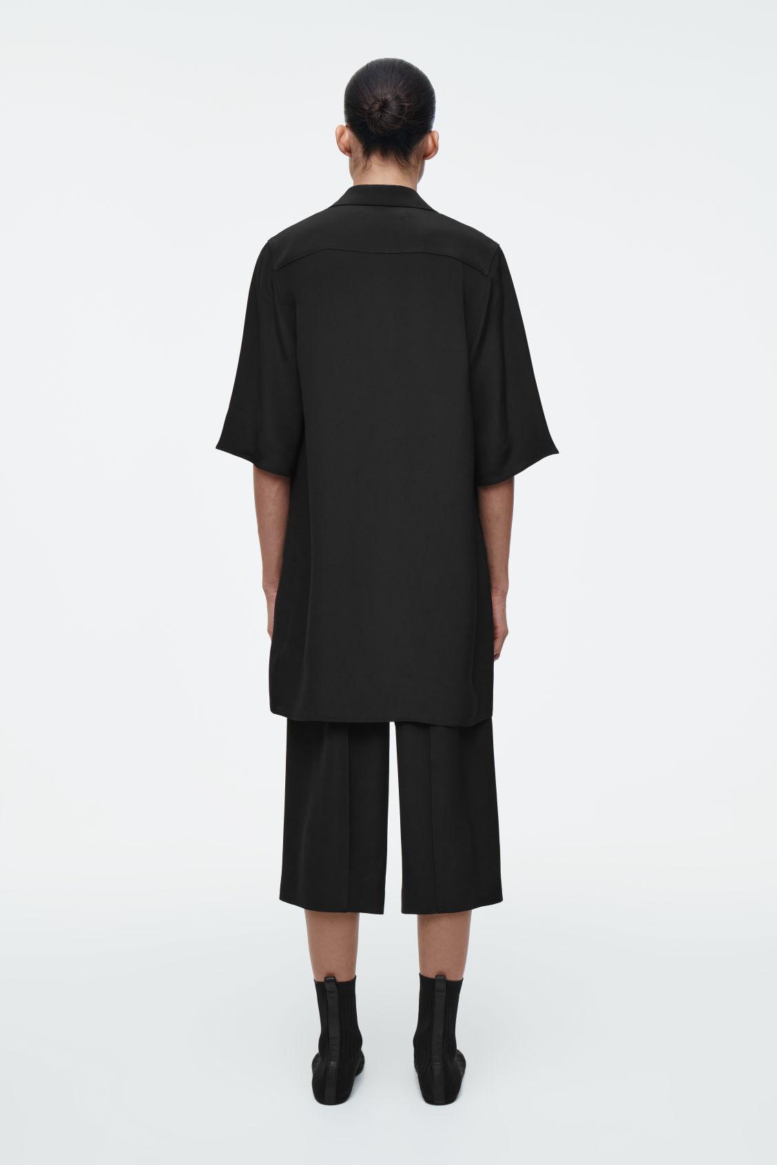 LONGLINE SILK SHIRT Product Image