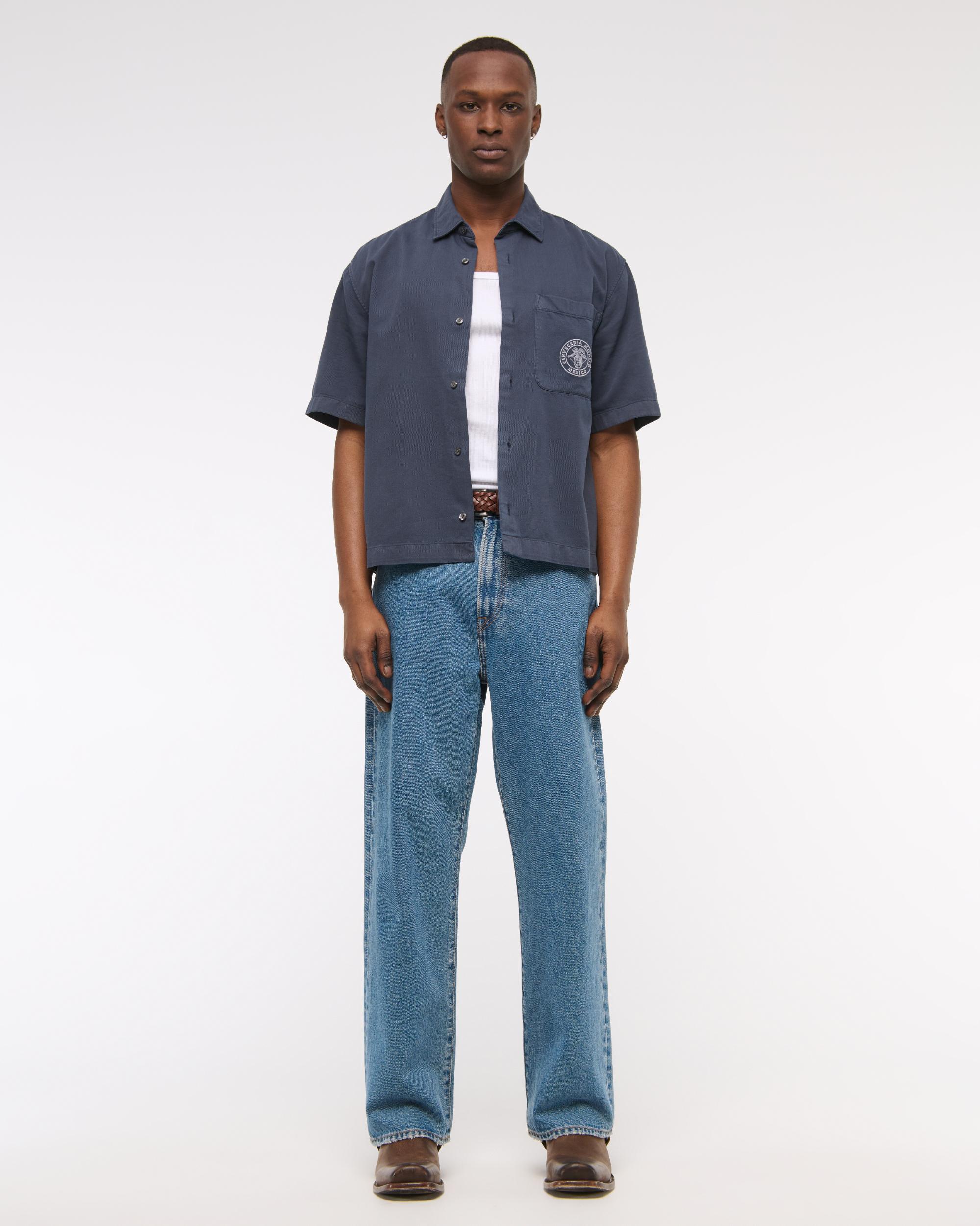 Short-Sleeve Cropped Modelo Workwear Button-Up Shirt Product Image