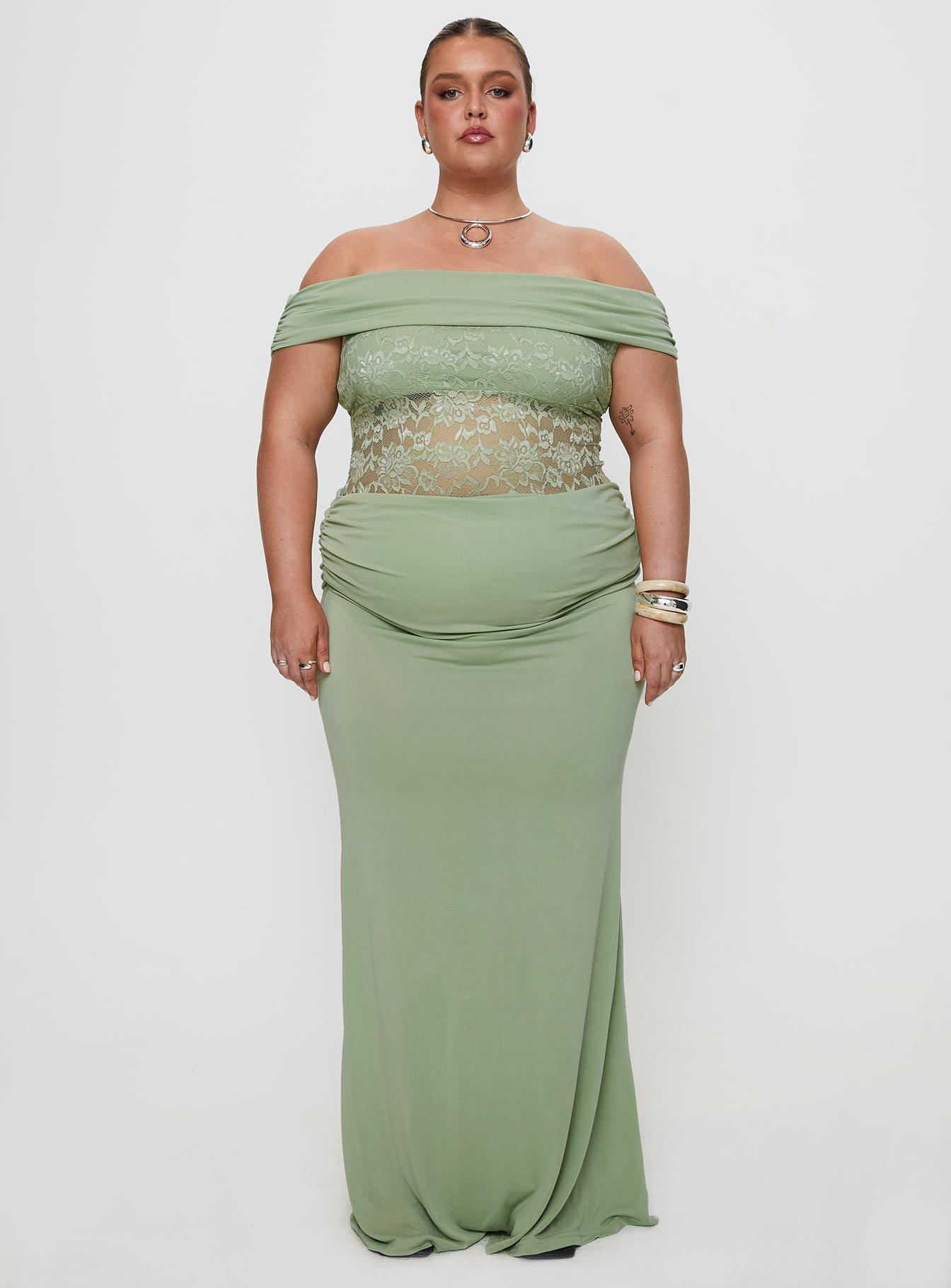 Gwendolen Off The Shoulder Maxi Dress Green Curve Product Image