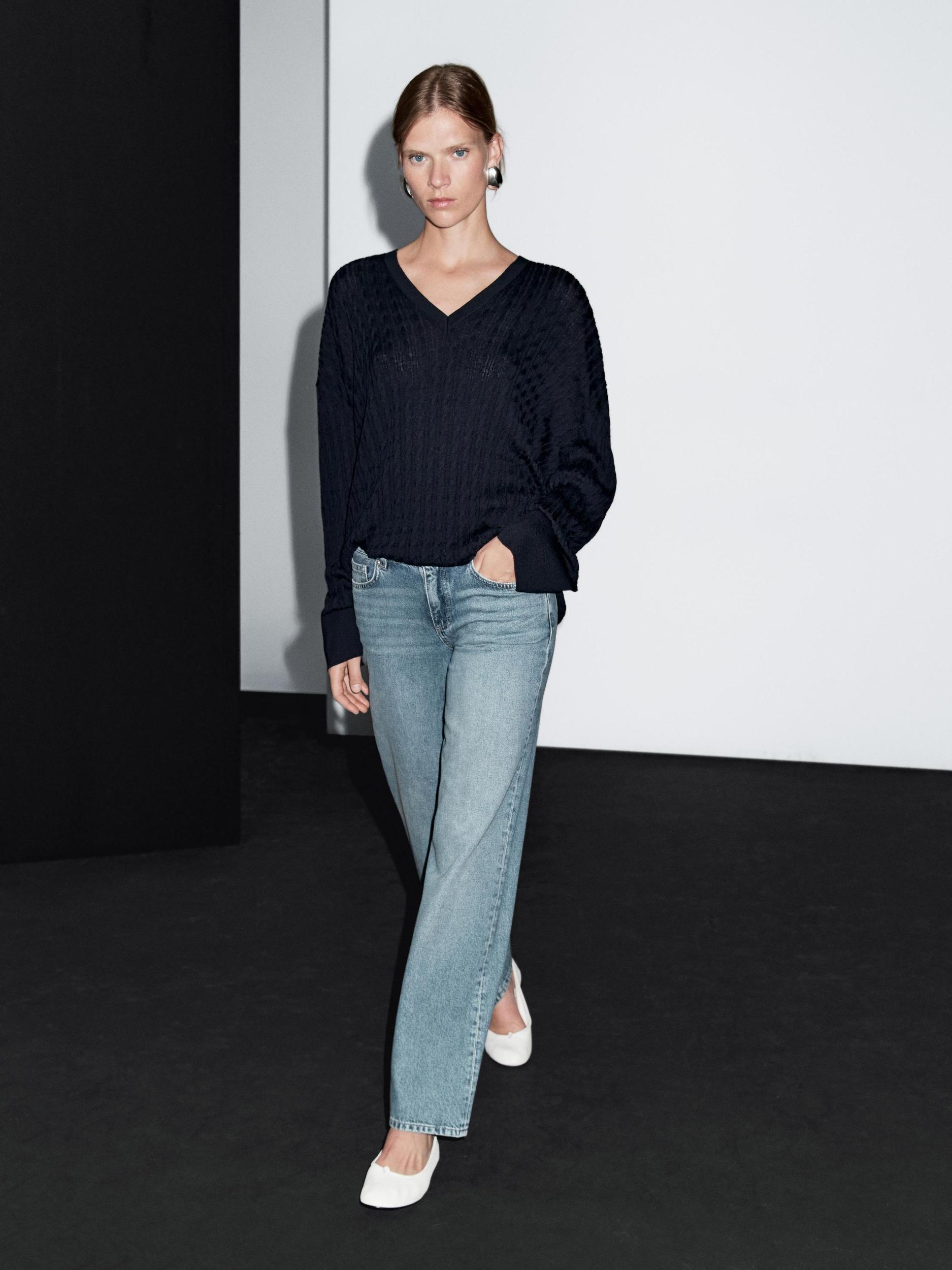 Low-rise straight-leg jeans Product Image