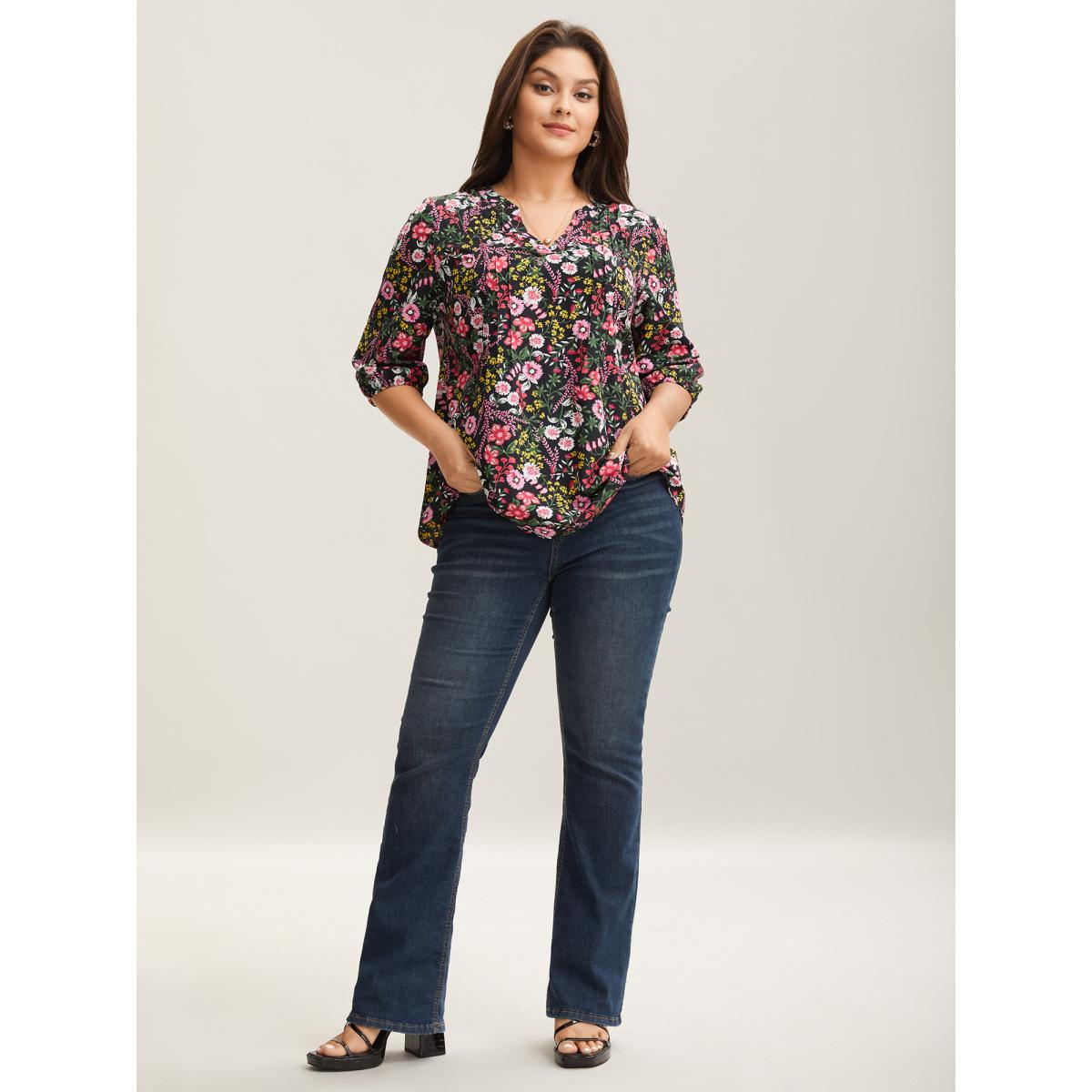 Plus Size Black Floral Print Notched Collar Shirt Women Timeless Elbow-length sleeve Notched collar Elegant Blouses BloomChic 28/5X Product Image