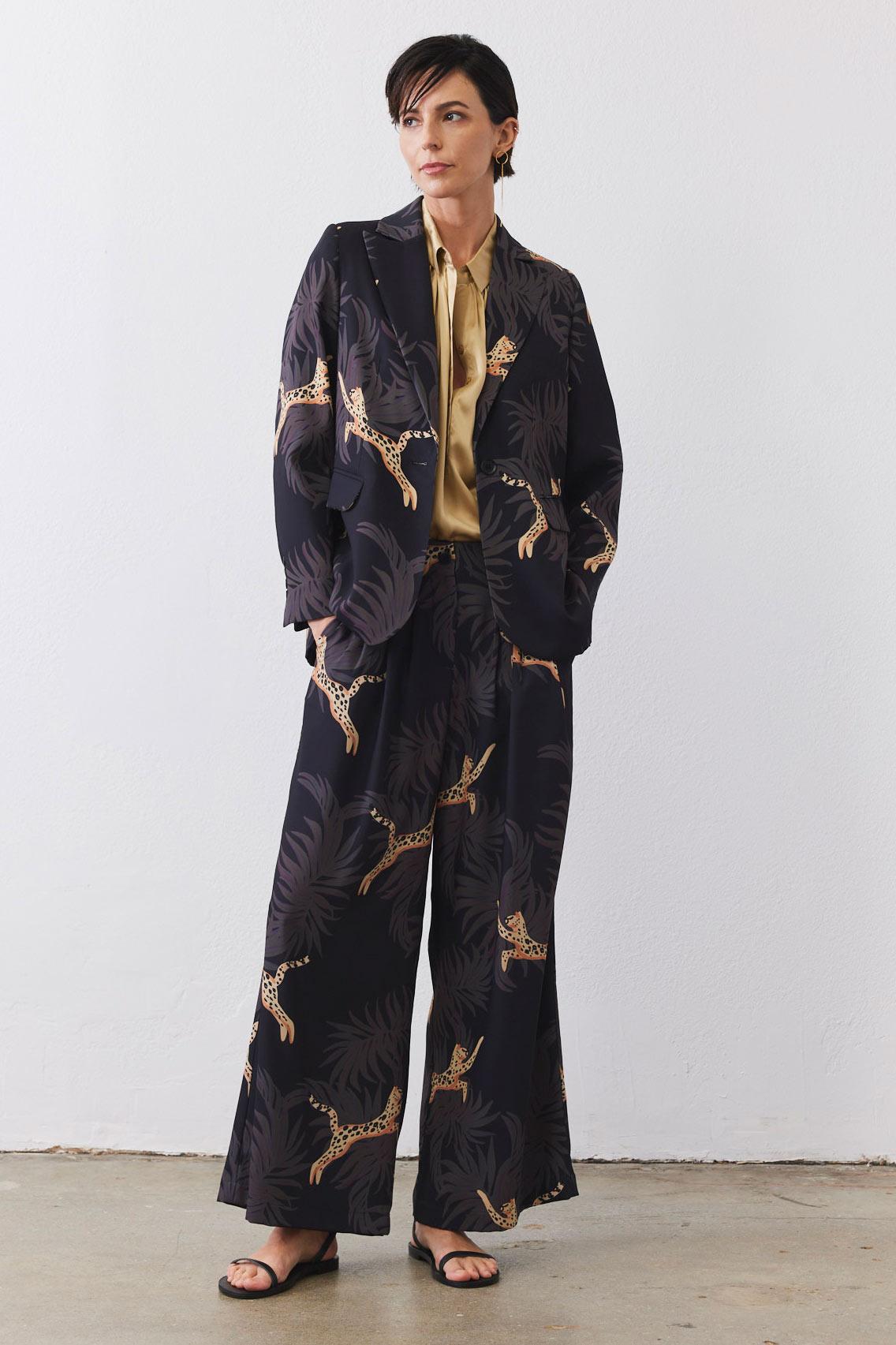 The Classic Blazer That Upgrades You Product Image