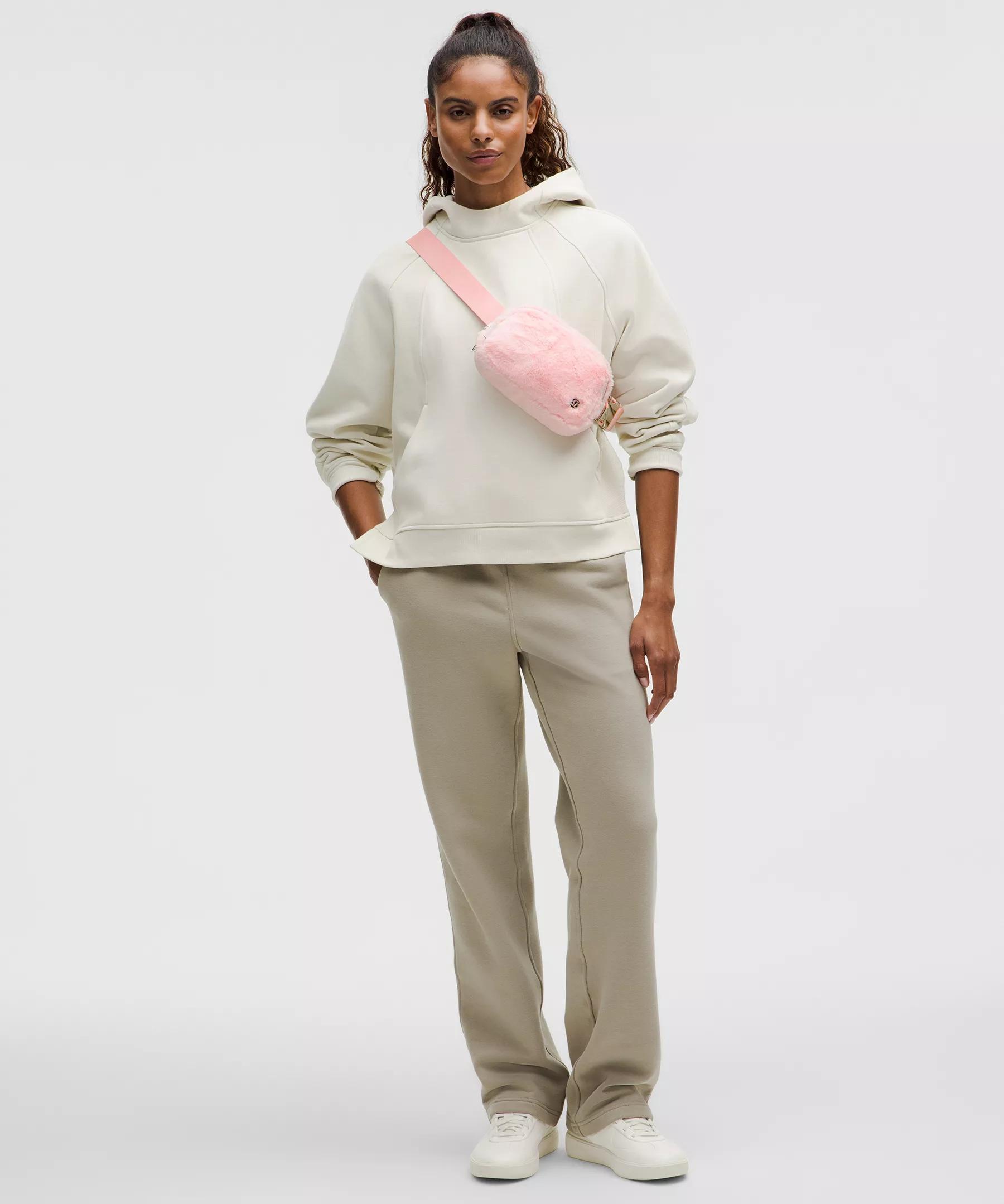 Everywhere Belt Bag *Plush Fleece Product Image