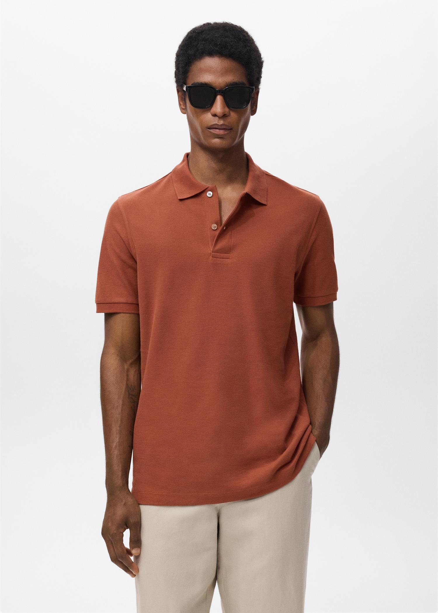 Regular-fit cotton piqué polo shirt - Men | MANGO USA Product Image