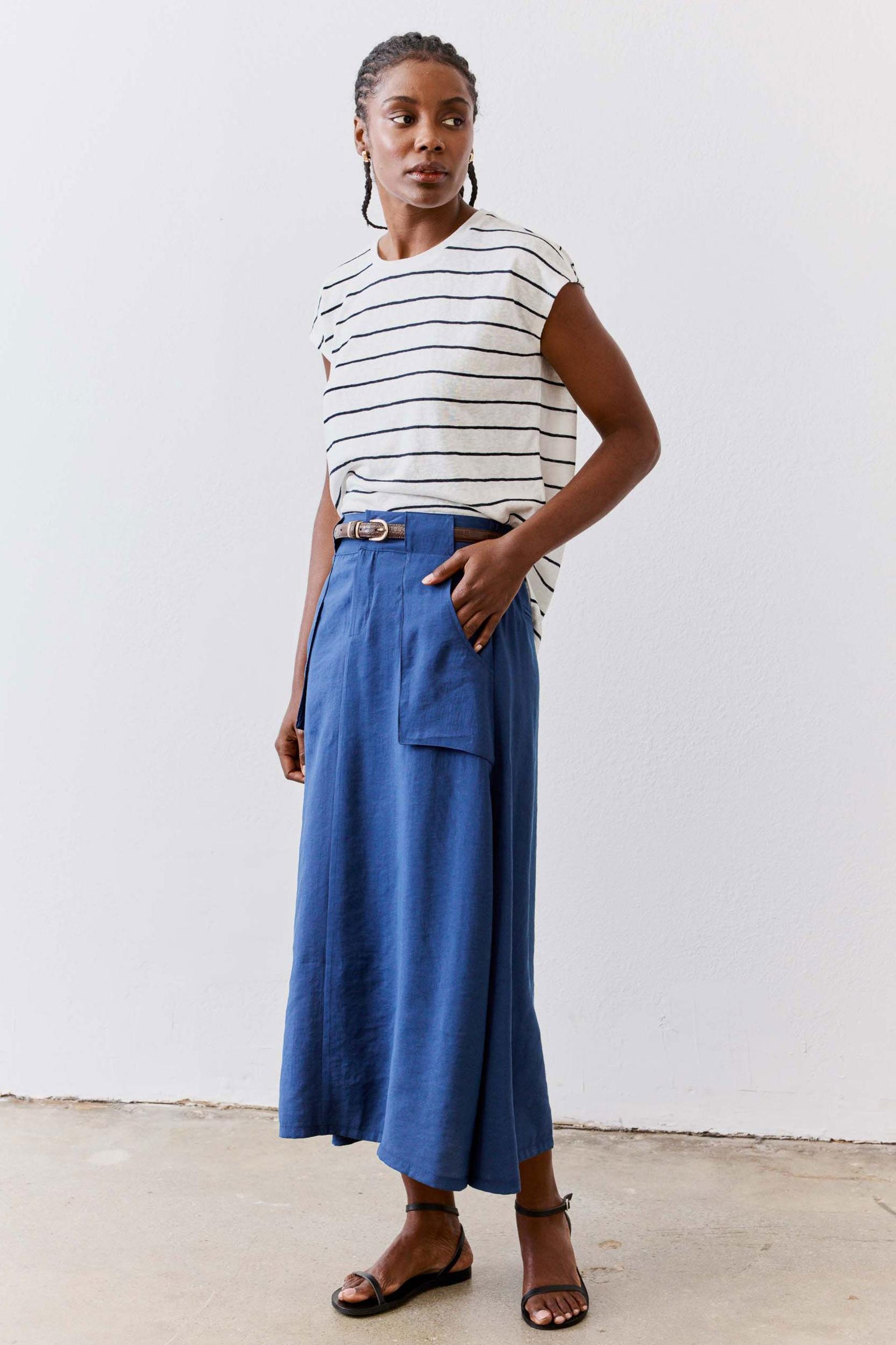 The Tuck-In Tee Product Image