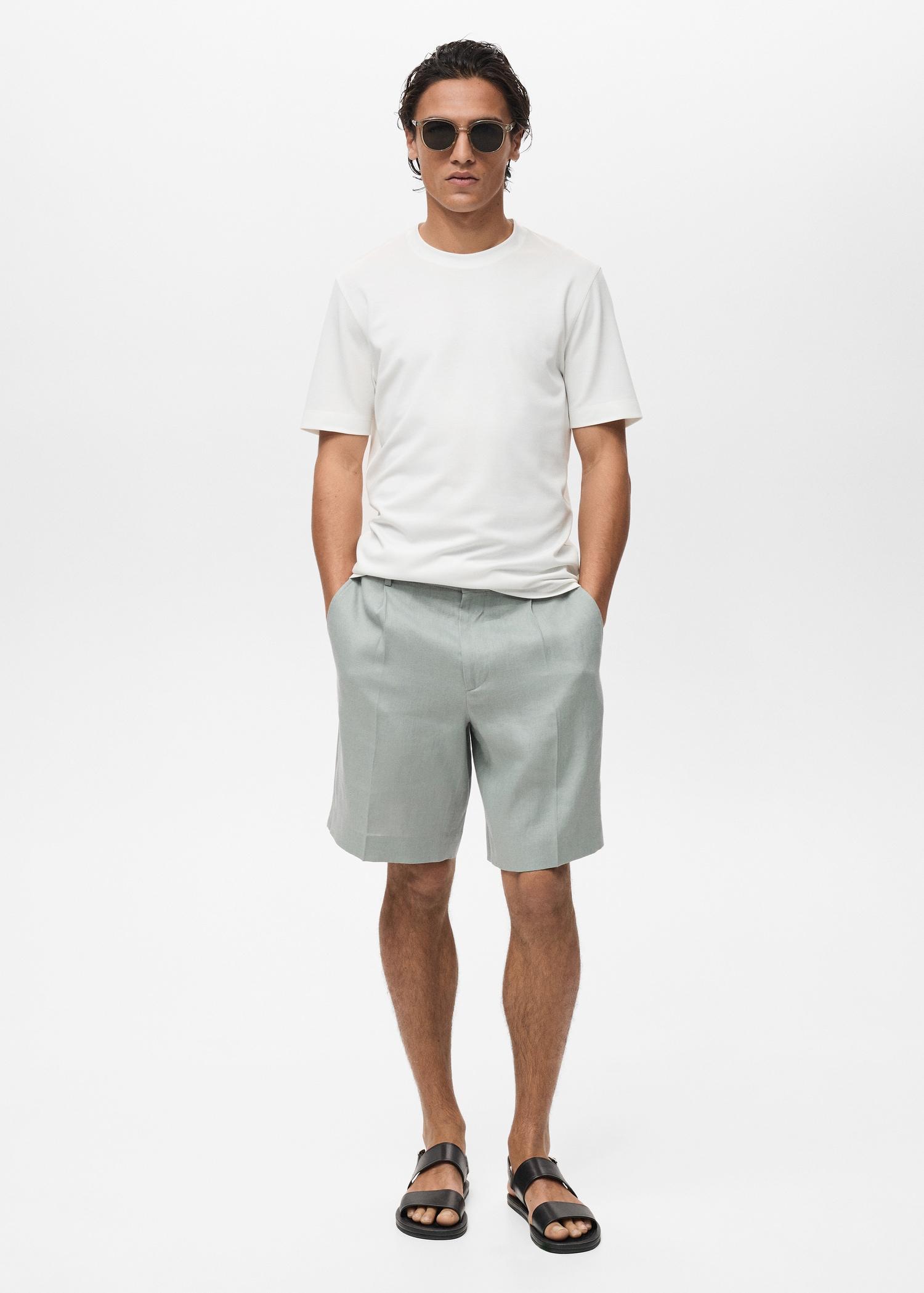 Short-sleeved lyocell t-shirt - Men | MANGO USA Product Image