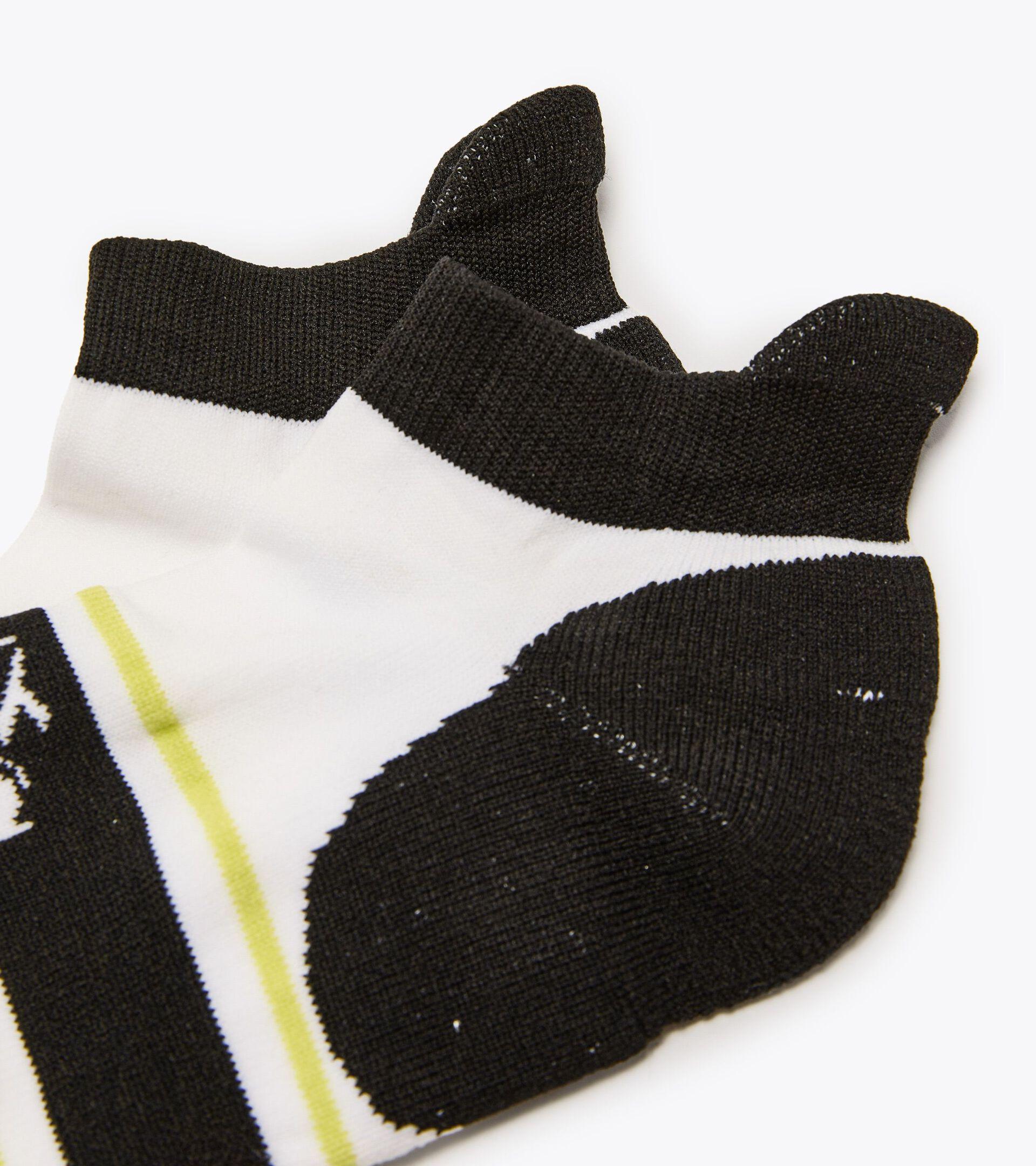L. SOCKS Product Image