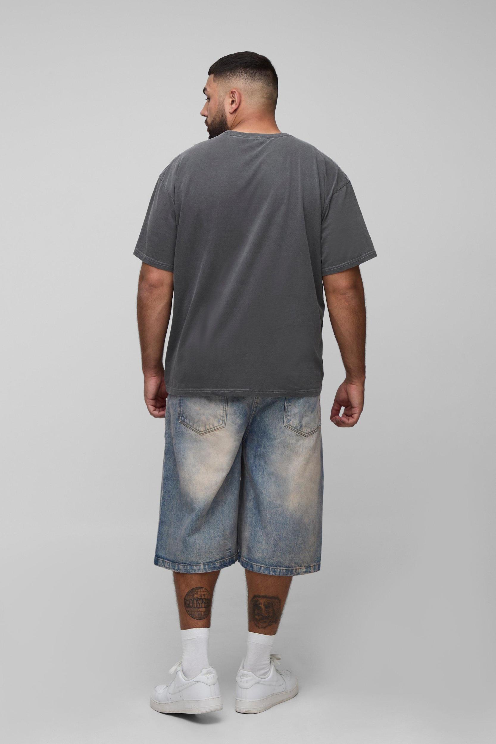 Plus Oversized Washed Official Skull Print T-Shirt | boohooMAN USA Product Image