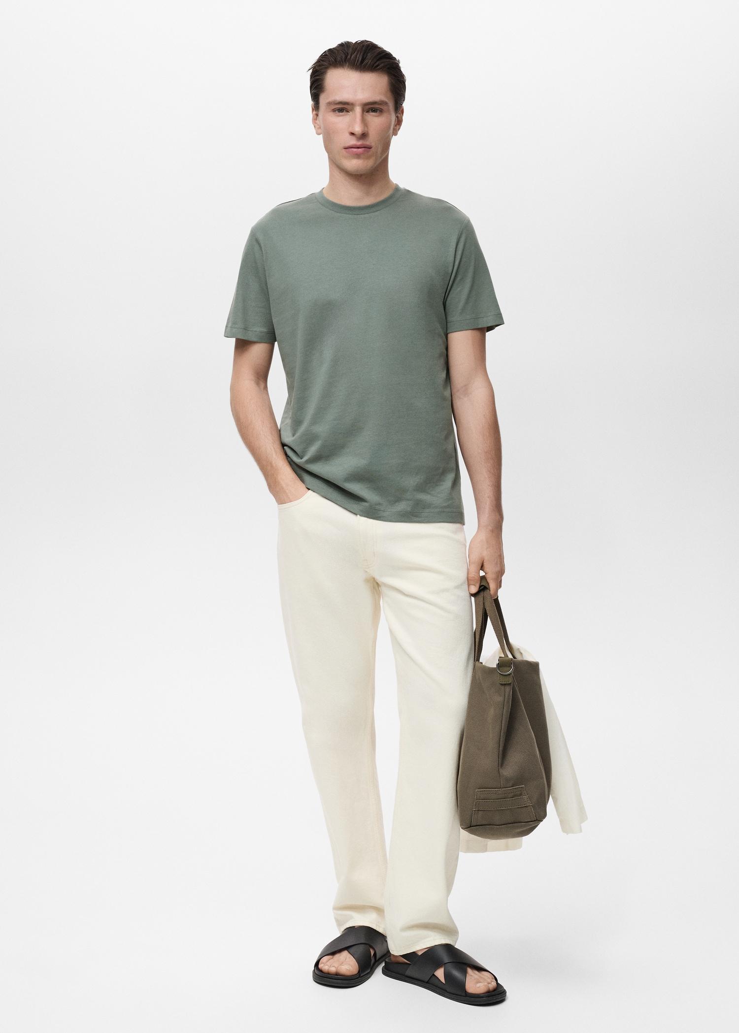 100% cotton slim-fit t-shirt - Men | MANGO USA Product Image