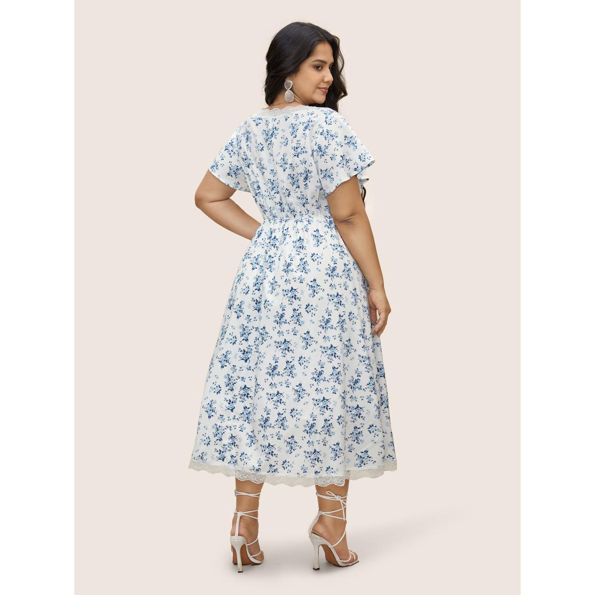 Plus Size Square Neck Lace Panel Pocket Dress LightBlue Women Elegant Woven ribbon&lace trim Square Neck Short sleeve Curvy BloomChic 22-24/3X Product Image