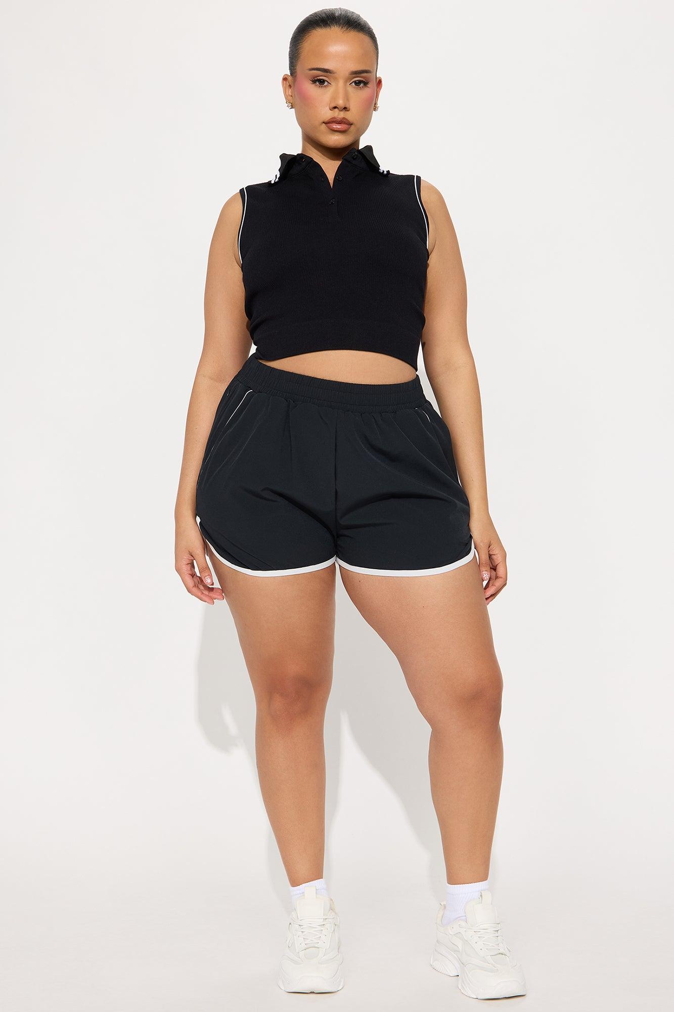 Clubhouse Charm Effortless Seamless Active Top - Black Product Image