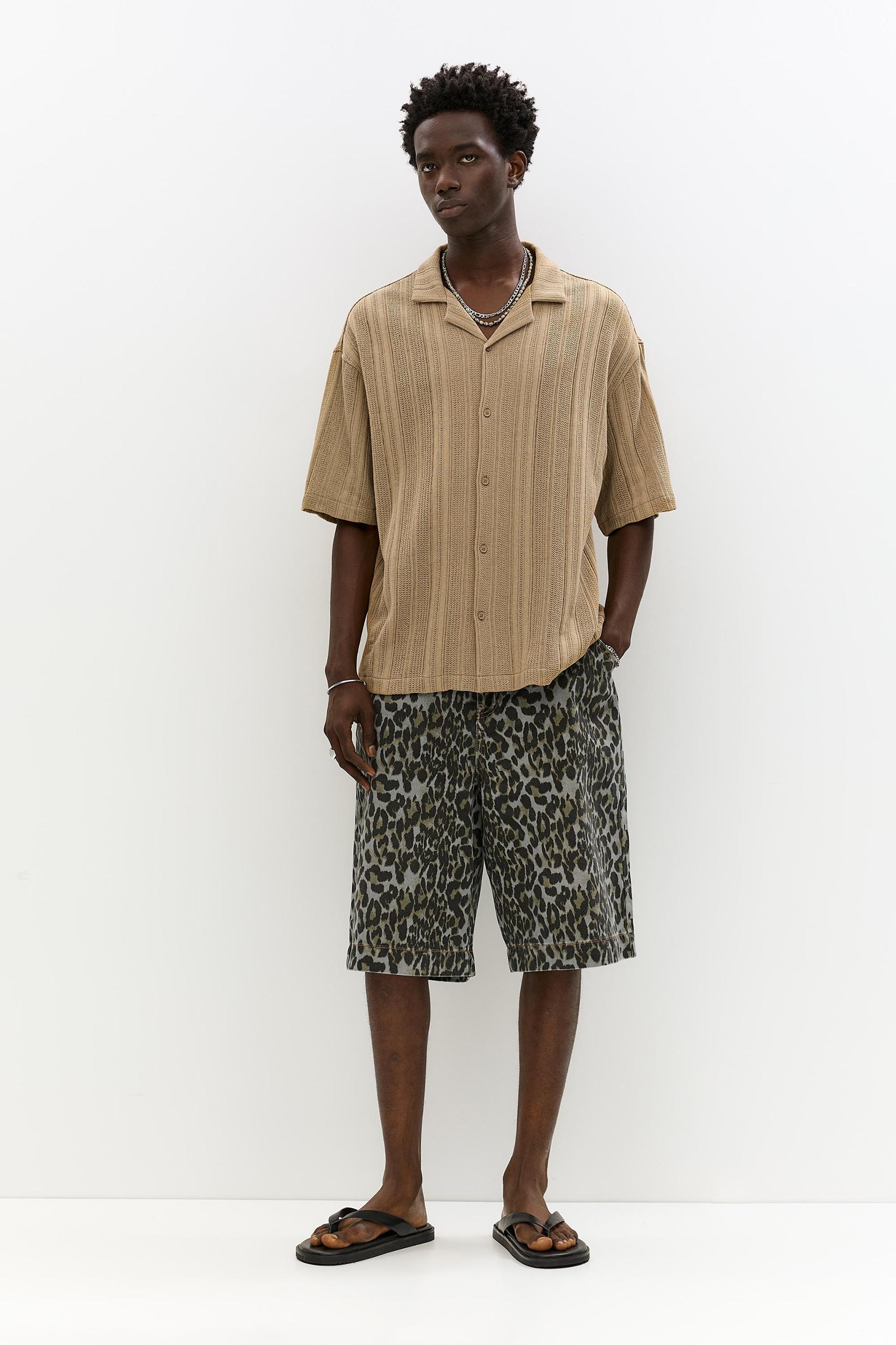 Short sleeve shirt Product Image