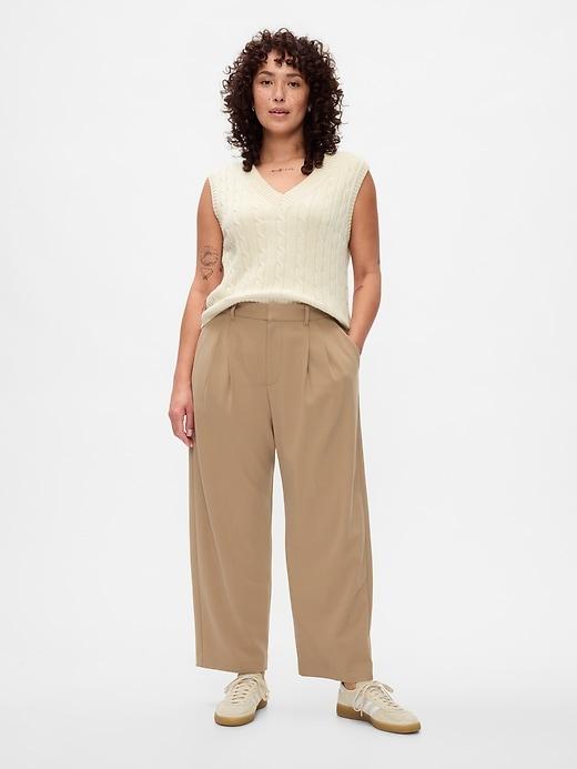 365 High Rise Brushed Twill Pleated Taper Trousers Product Image