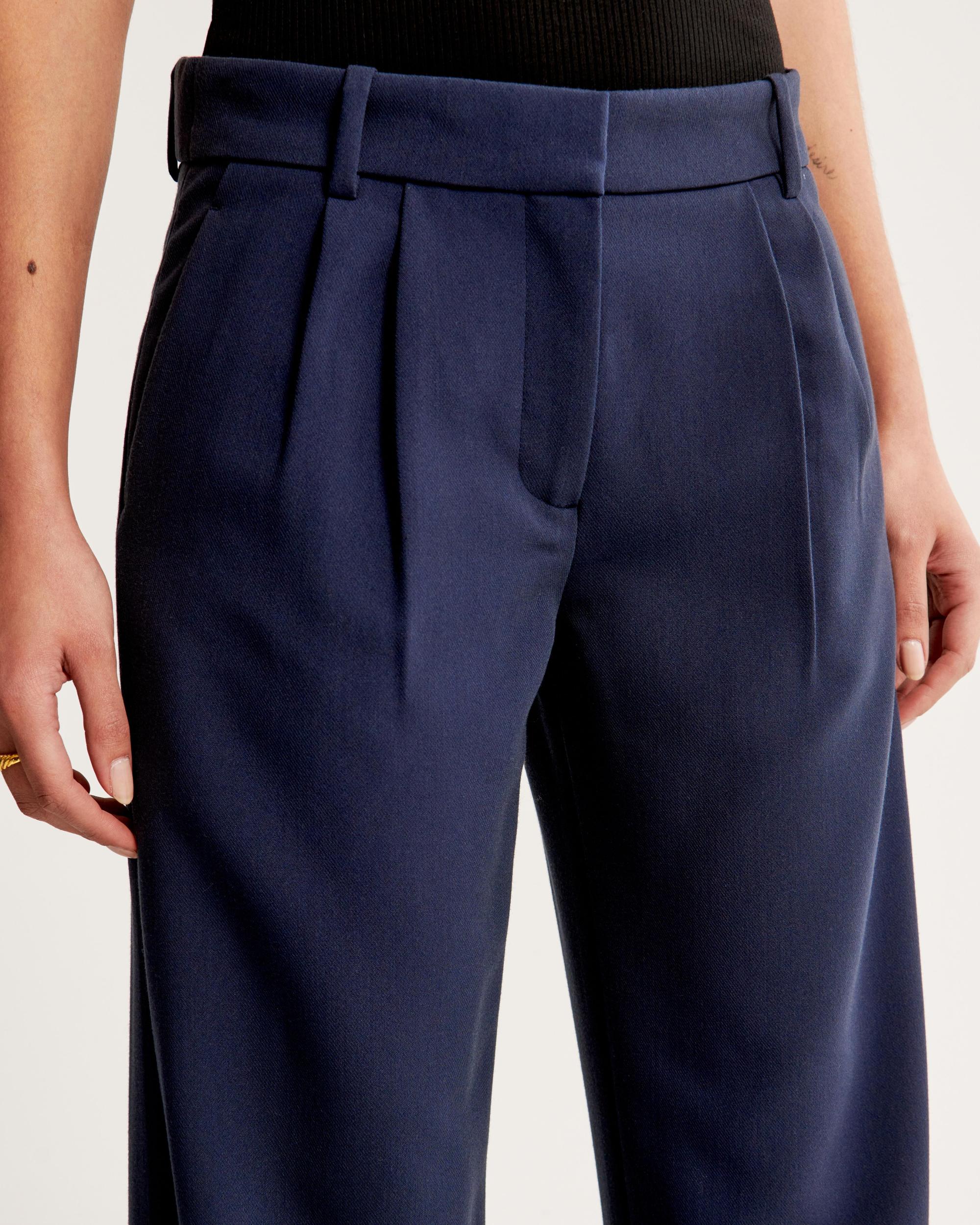 A&F Sloane Low Rise Tailored Wide Leg Pant Product Image