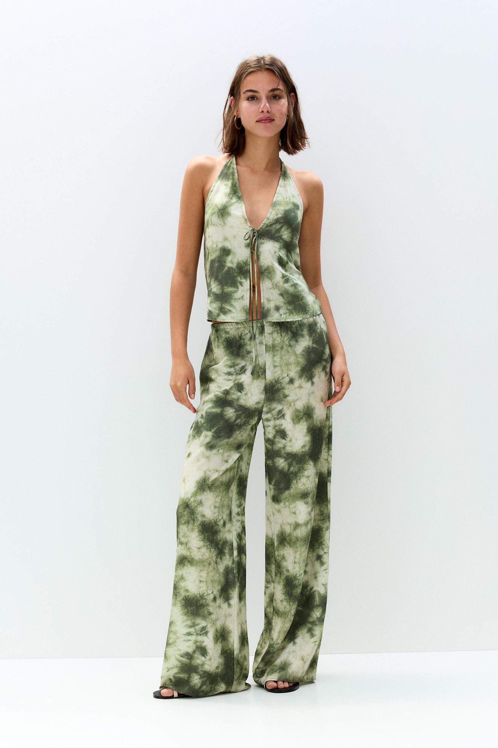 Printed halter top Product Image