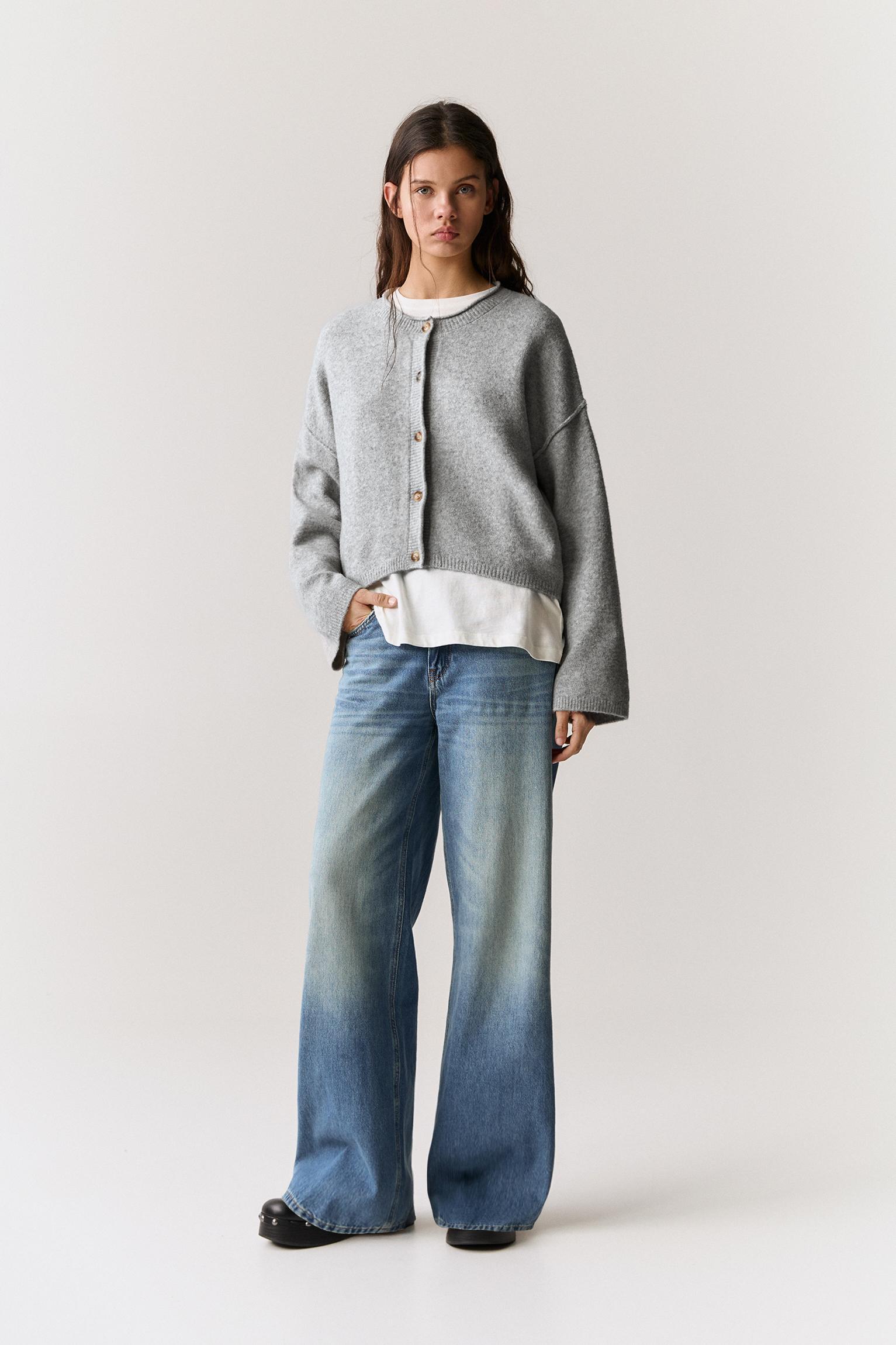 Buttoned cardigan Product Image