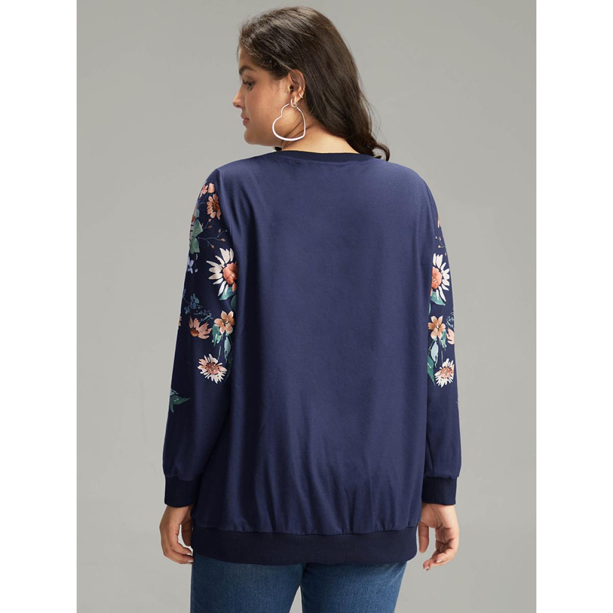 Plus Size Floral Print Round Neck Sweatshirt Women Indigo Casual Elastic cuffs Round Neck Dailywear Sweatshirts BloomChic 28/5X Product Image