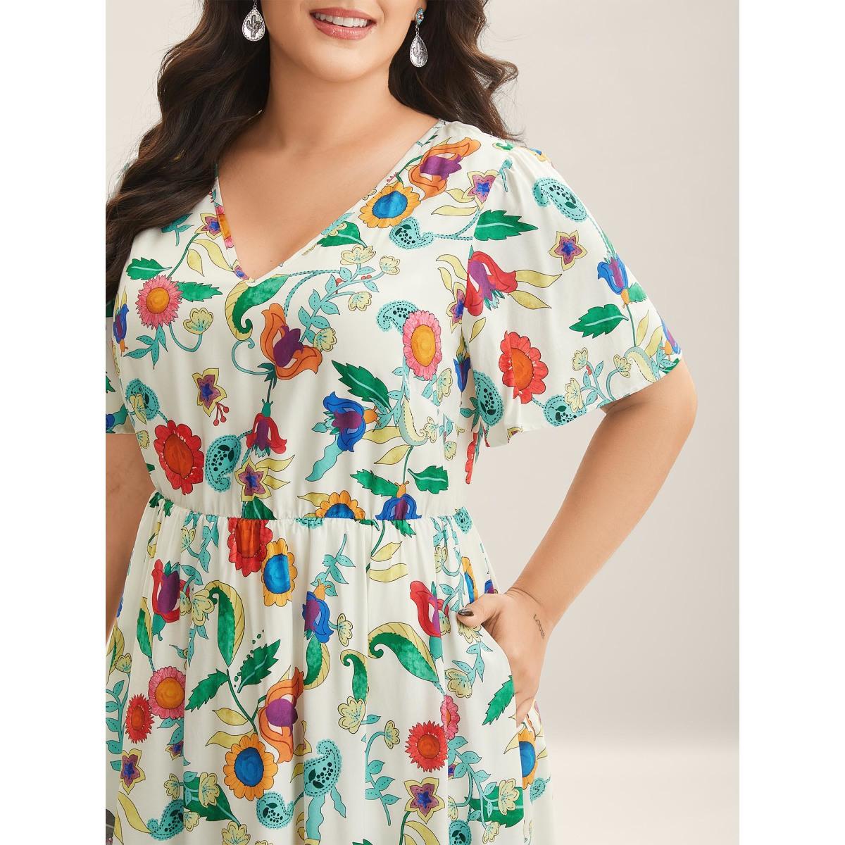 Plus Size Sunkissed Floral V-Neck Pockets Midi Dress Multicolor Women V-neck Short sleeve Curvy BloomChic 28/5X Product Image