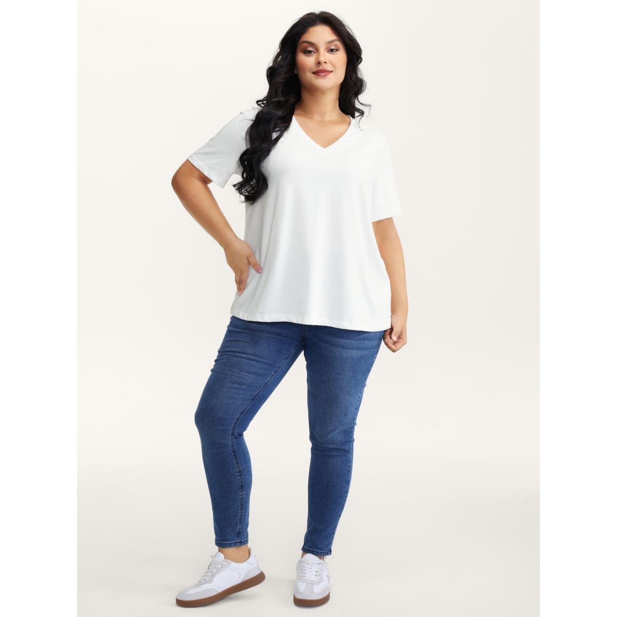 Plus Size Stretchy V-Neck Solid T-Shirt Originalwhite Women Leisure Non V-neck Casual T-shirts BloomChic 30/6X Product Image