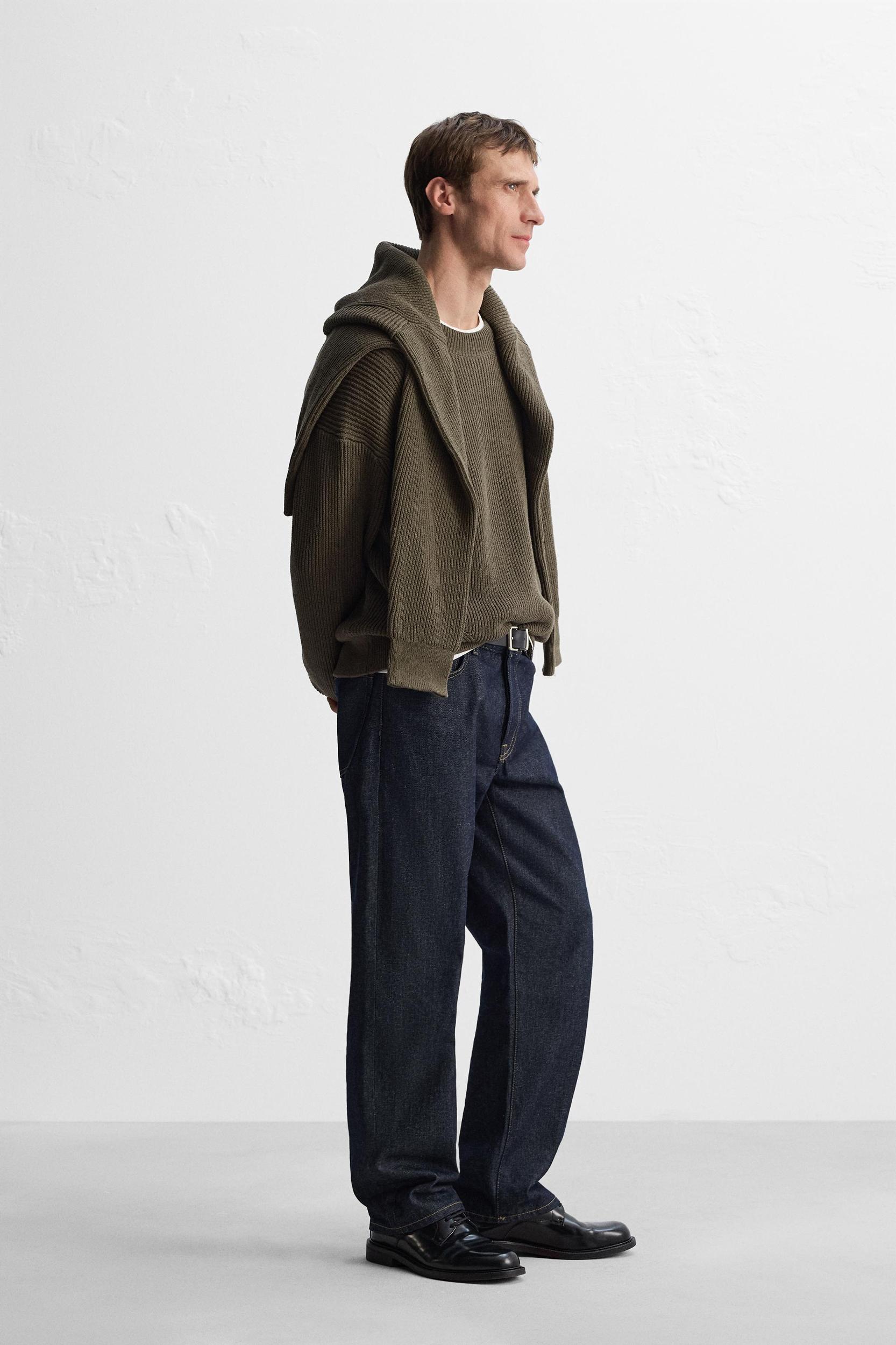 RELAXED FIT COTTON BLEND SWEATER Product Image