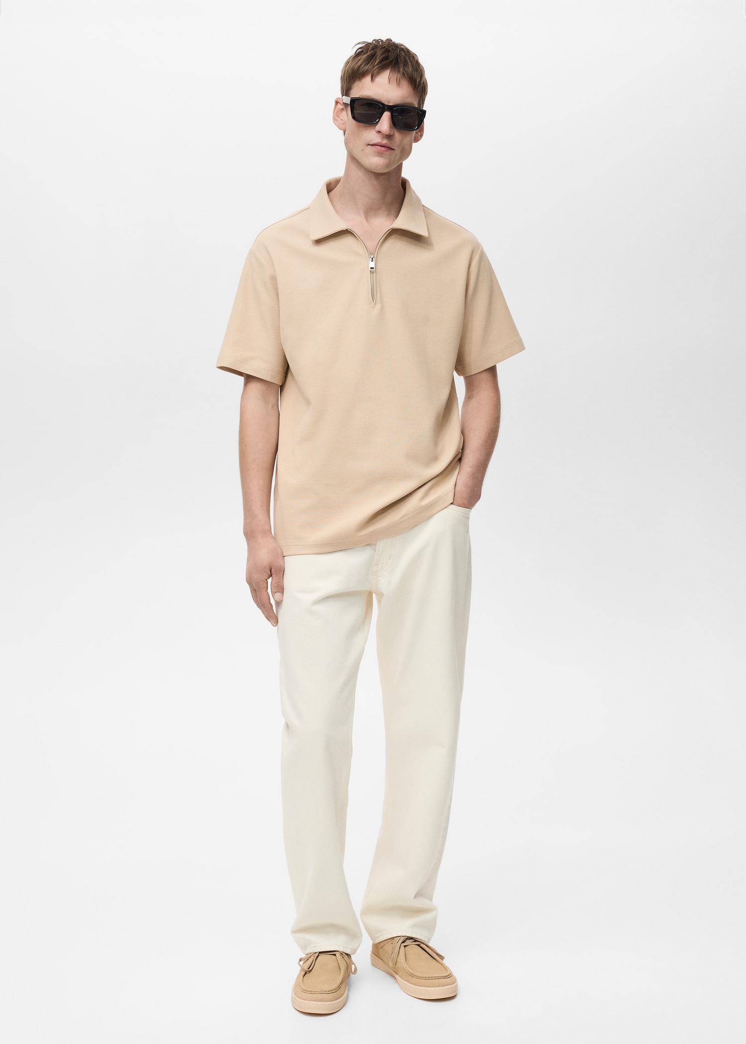 Structured polo shirt with zipper collar - Men | MANGO USA Product Image