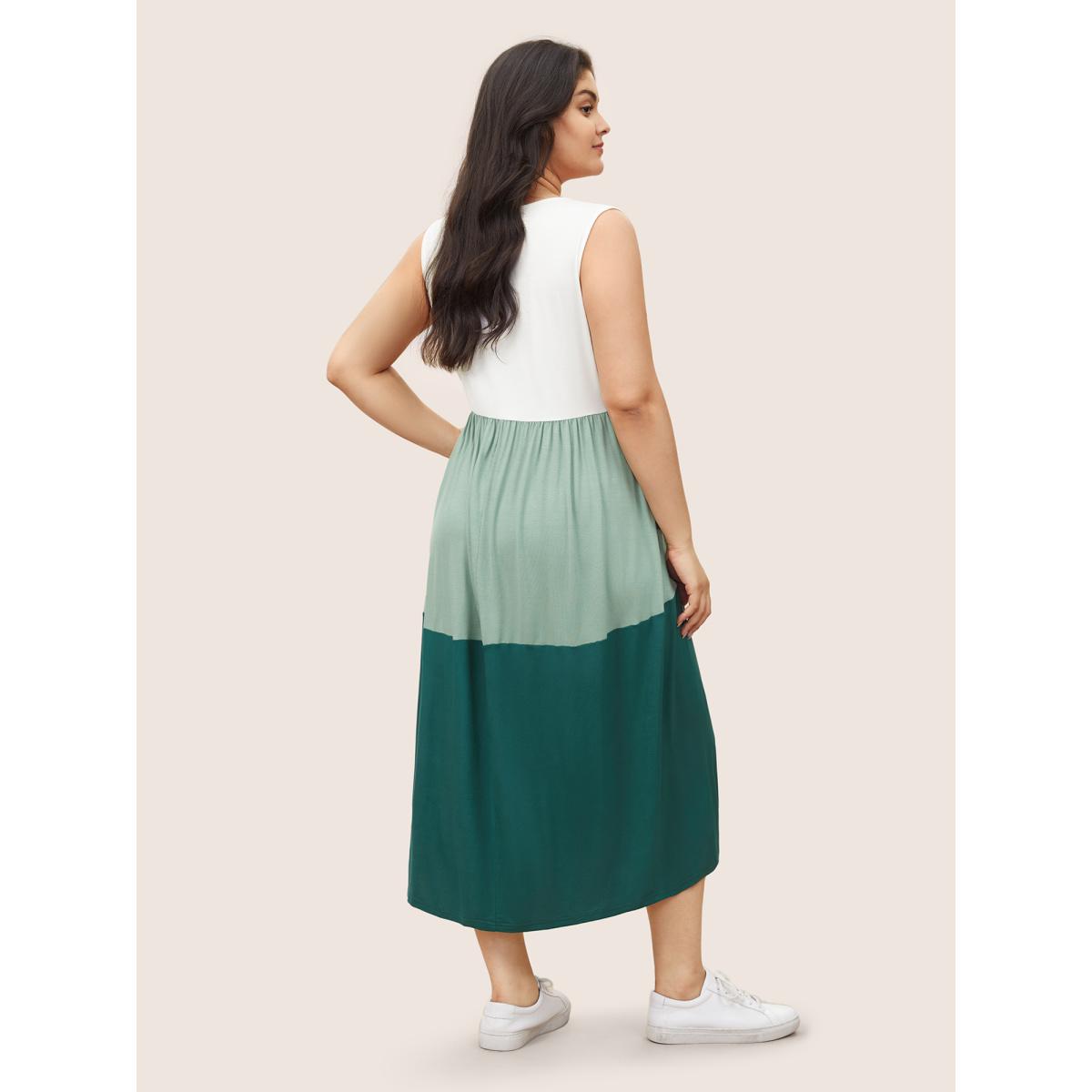 Plus Size Colorblock Contrast Sleeveless Pocket Ruffle Hem Tank Dress Cyan Women Casual Non V-neck Sleeveless Curvy Midi Dress BloomChic 10/M Product Image