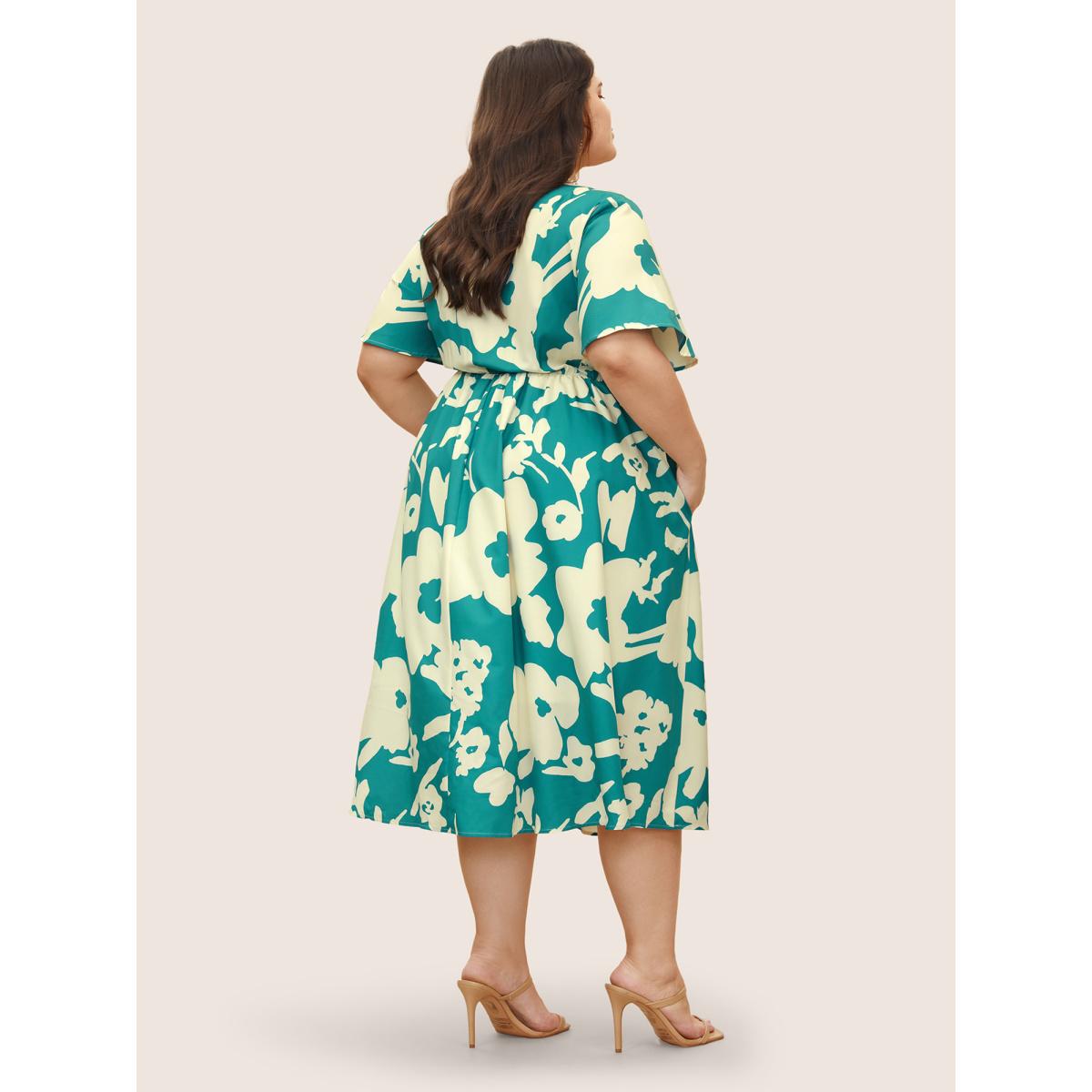 Plus Size Silhouette Floral Print Shirred Flutter Sleeve Dress Teal Women Elegant Gathered V-neck Short sleeve Curvy BloomChic 12/L Product Image
