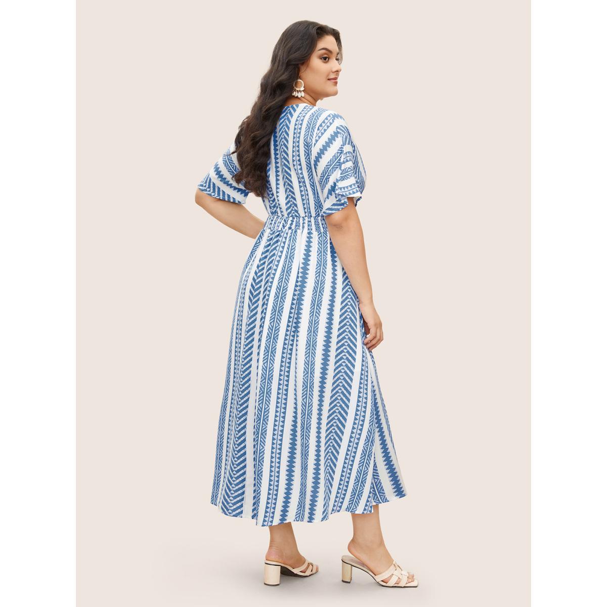 Plus Size Solid Geometric Dolman Sleeve Pocket Shirred Split Hem Dress Blue Women Resort Non V-neck Half Sleeve Curvy Long Dress BloomChic 18-20/2X Product Image