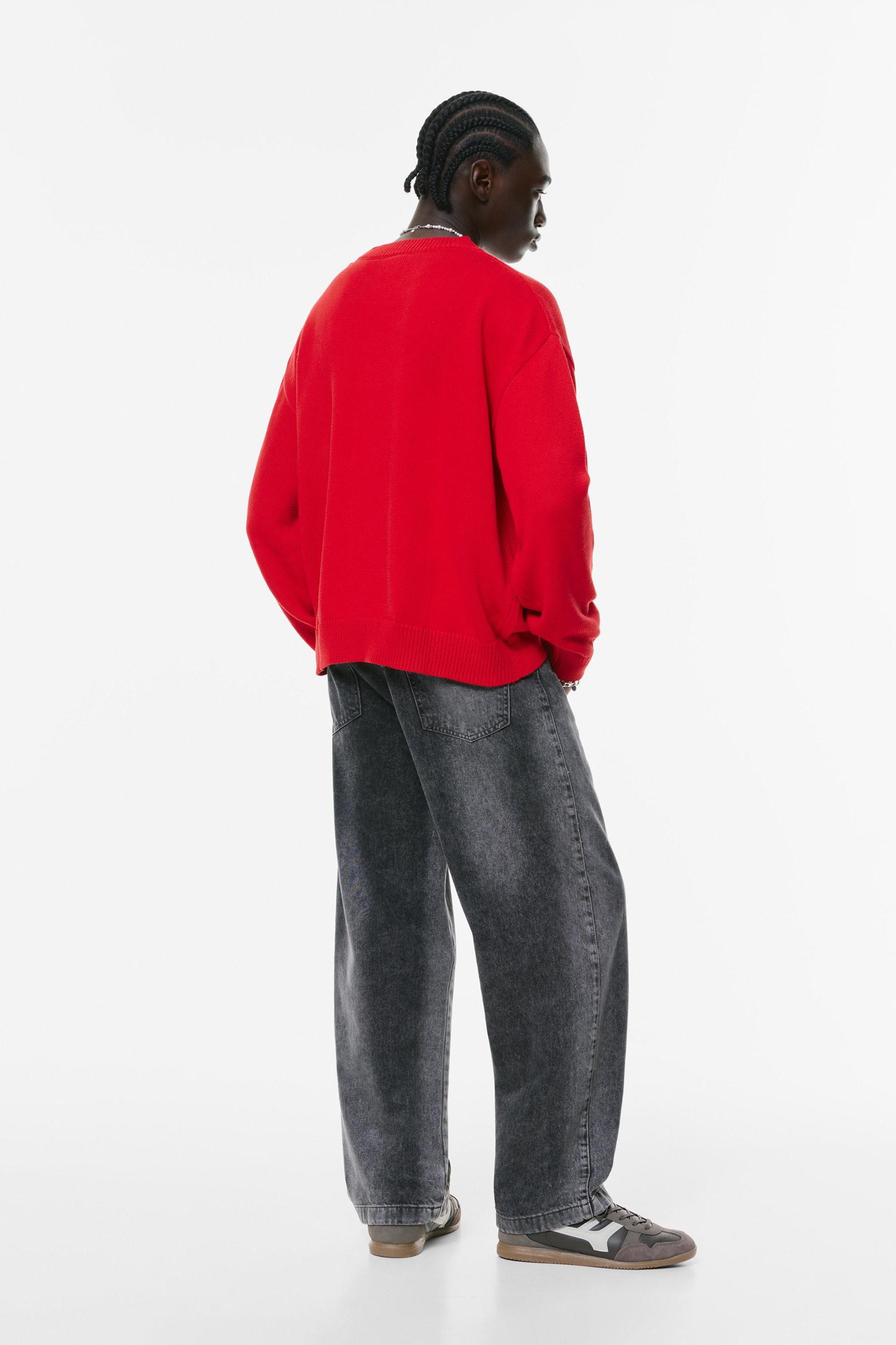 Text graphic jumper Product Image