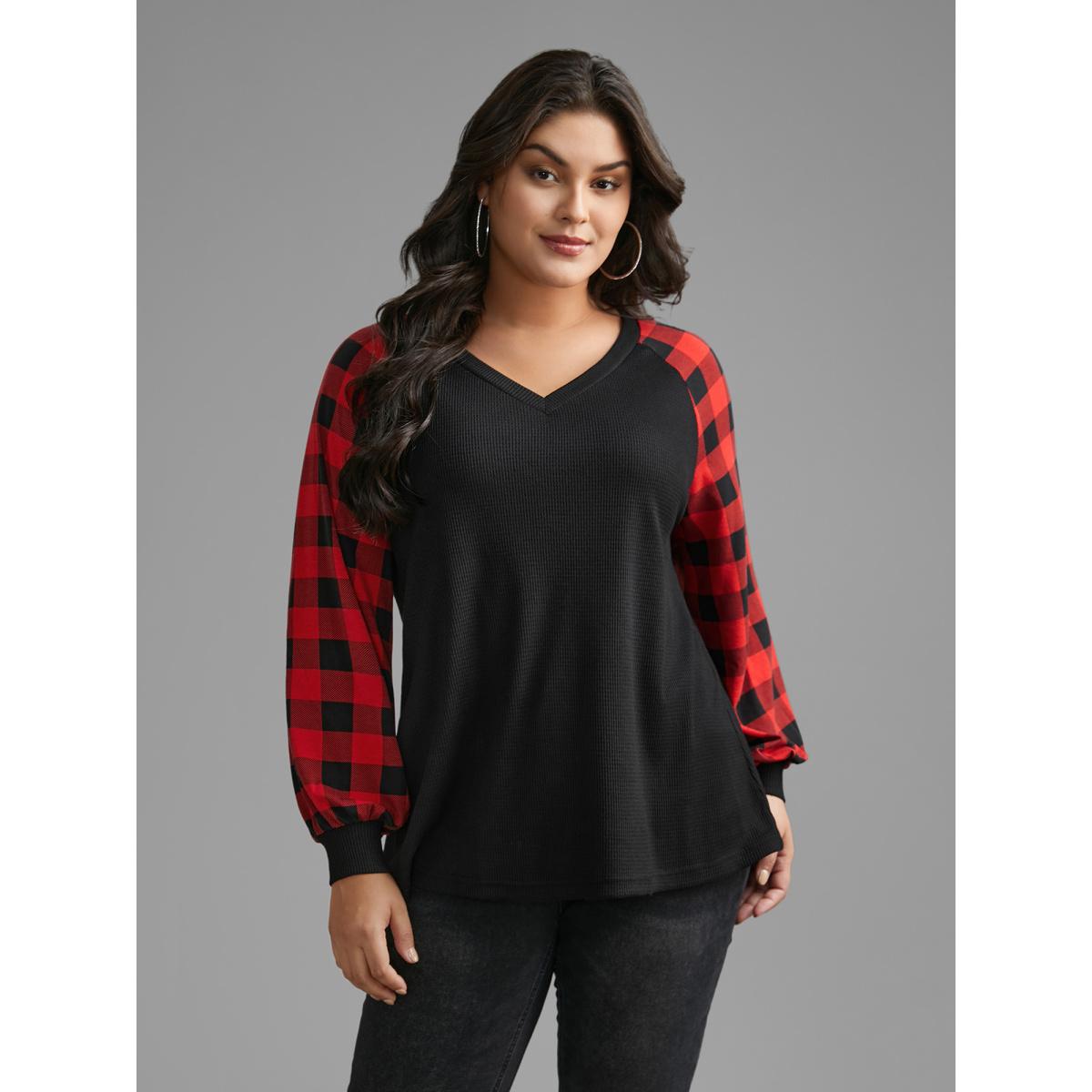 Plus Size V Neck Plaid Patchwork Contrast T-shirt Black Women Casual Contrast V-neck Everyday T-shirts BloomChic 30/6X Product Image