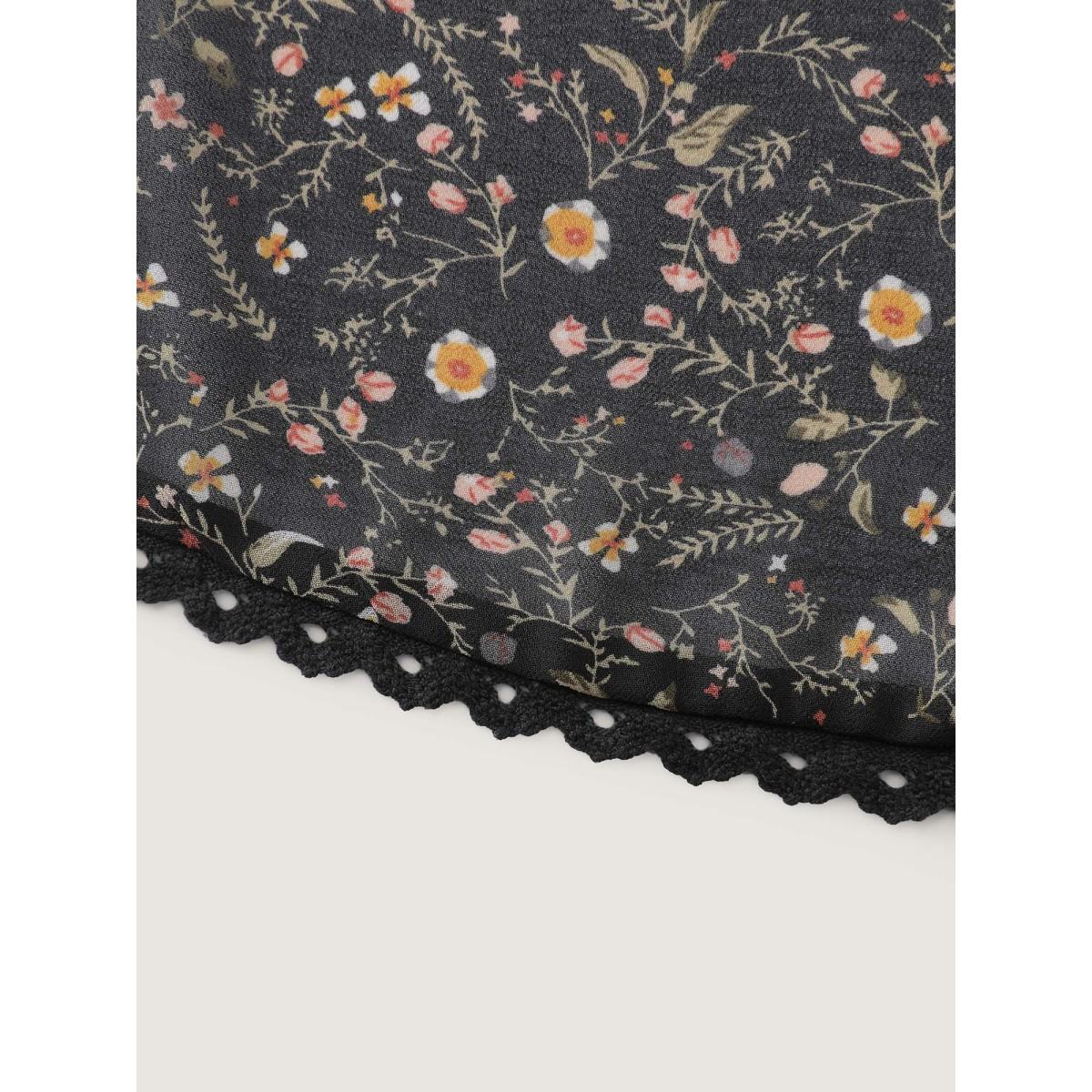 Plus Size Floral Print Lace Trim Tank Top Women BlackFlower Retro Patchwork Round Neck Elegant Tank Tops Camis BloomChic 26/4X Product Image