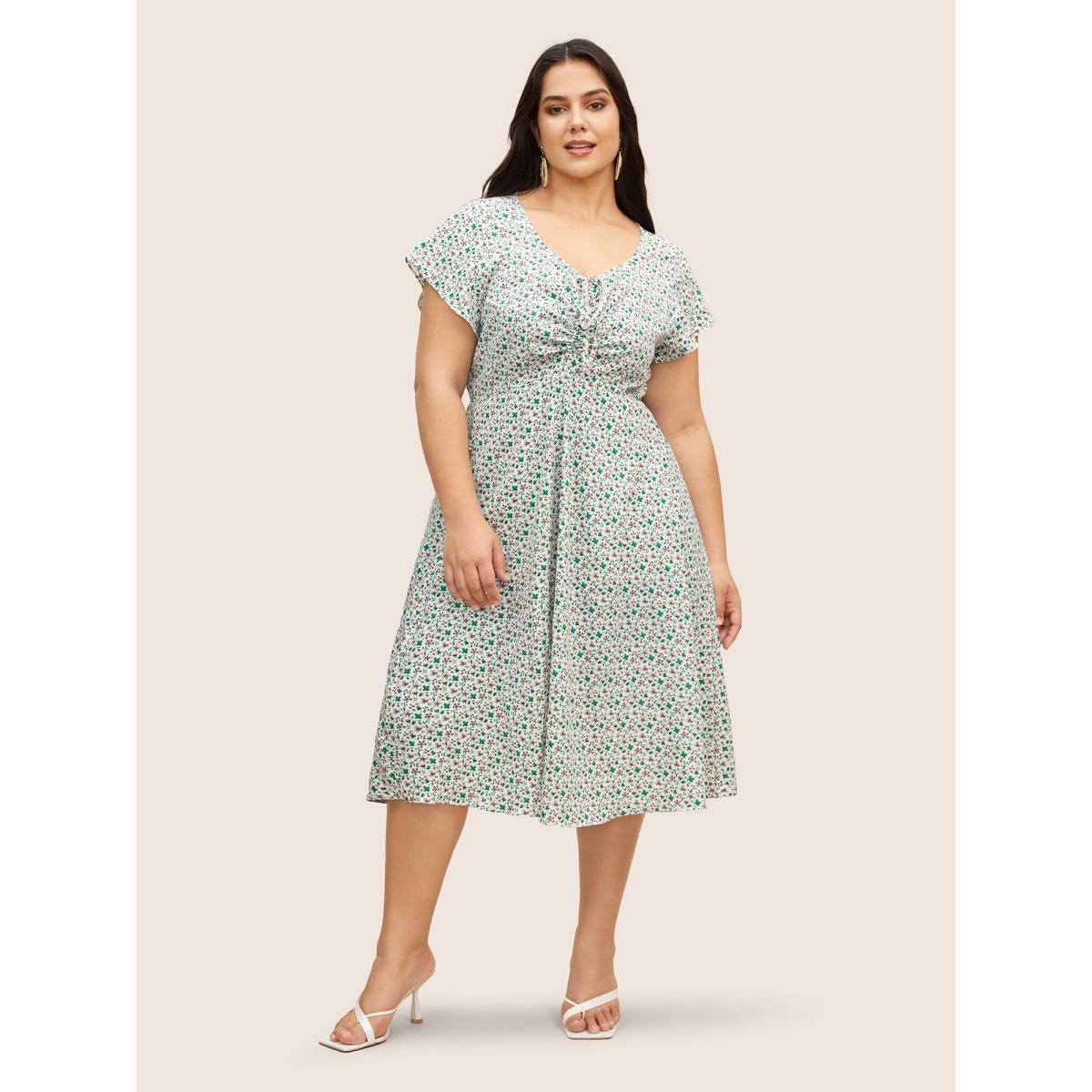 Plus Size Ditsy Floral Drawstring Ruffle Cap Sleeve Dress Green Women Elegant Drawstring Heart neckline Cap Sleeve Curvy BloomChic 10/M Product Image