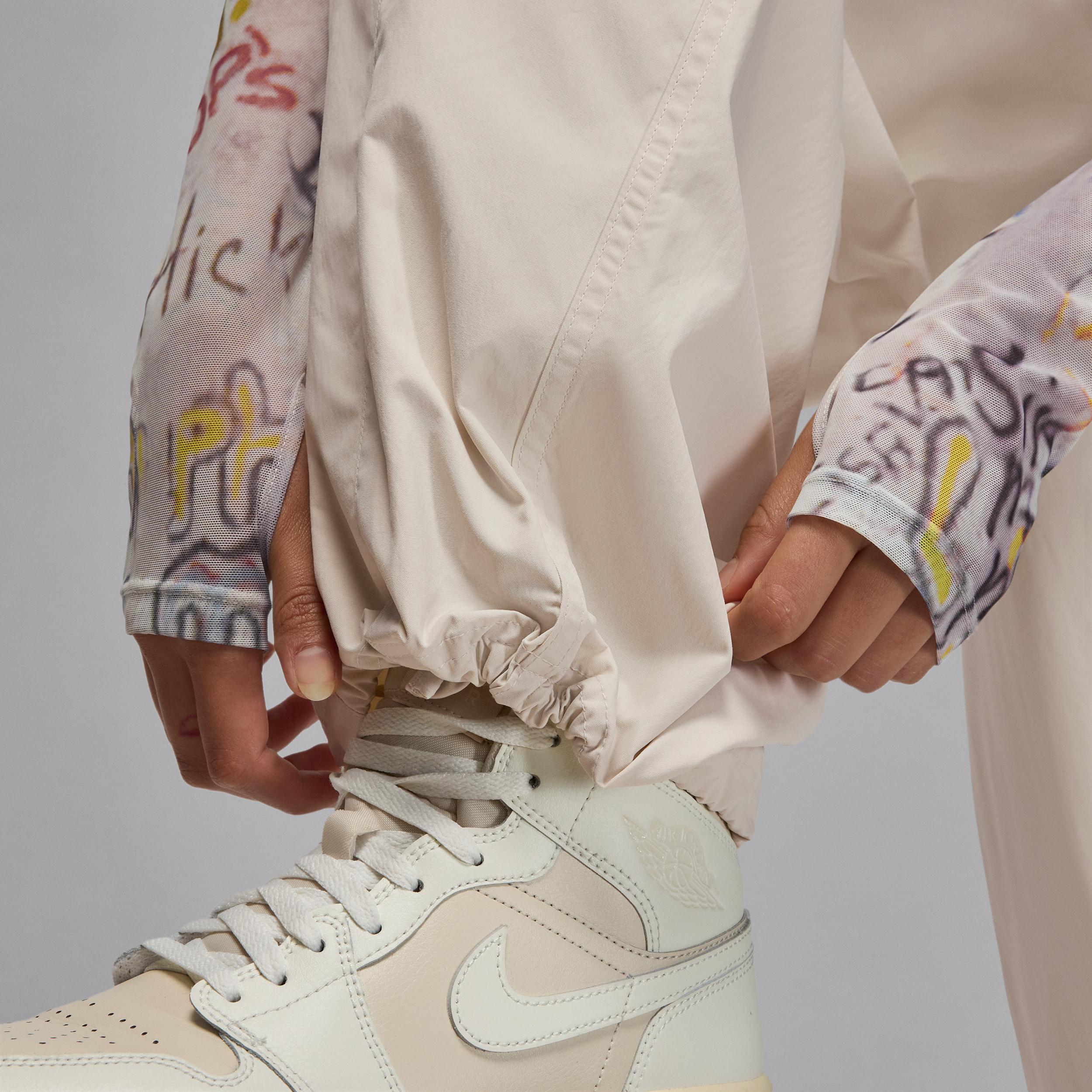 Womens Jordan Flight Chicago Parachute Pants | HM6144-068 Product Image