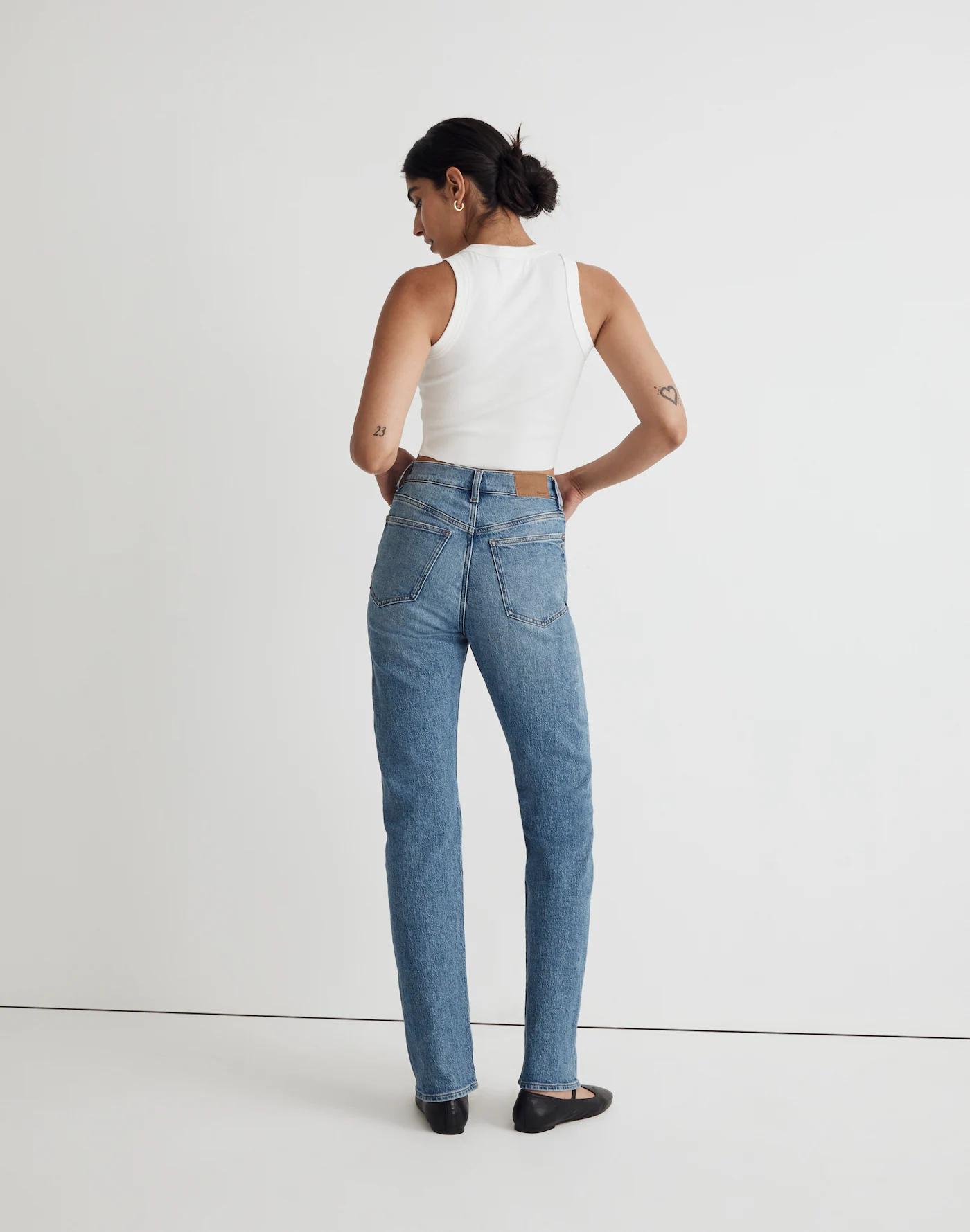 The Petite '90s Straight Jean Product Image